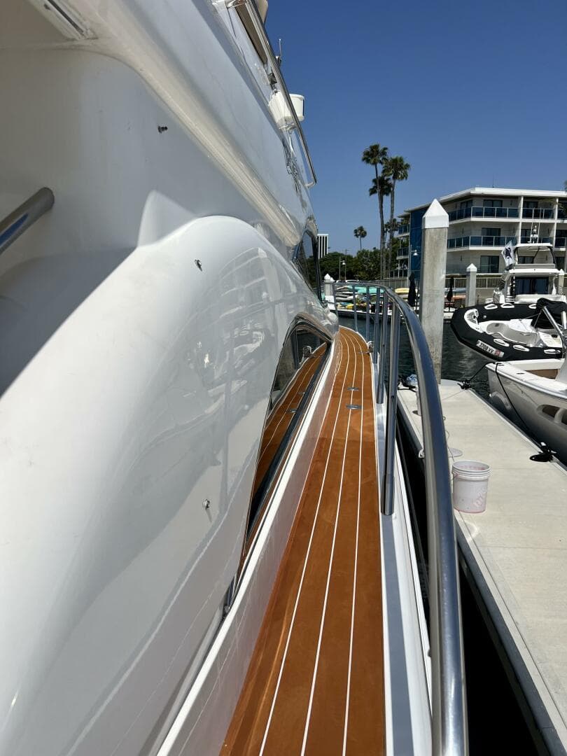 2000 Viking Princess 52 Flybridge