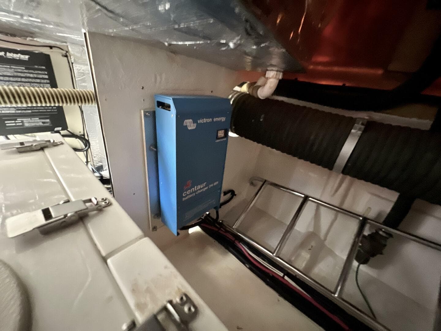 2000 Viking Princess 52 Flybridge