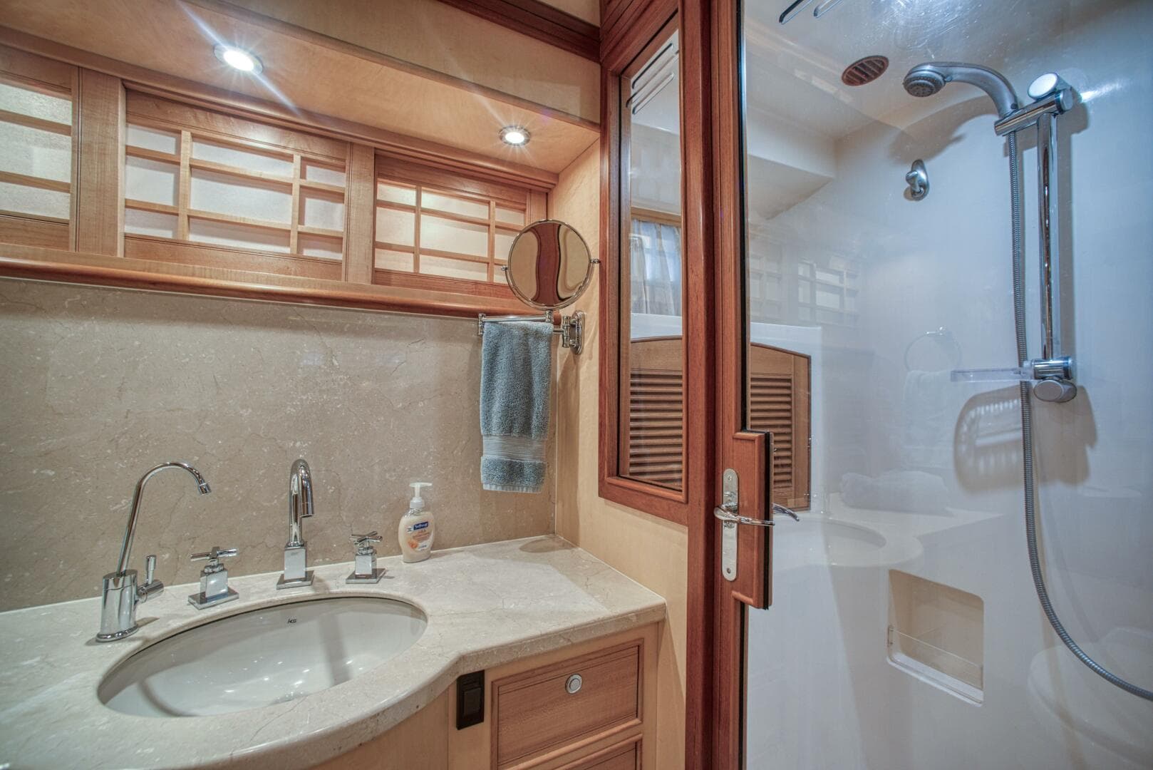 2009 Marlow Explorer 57E