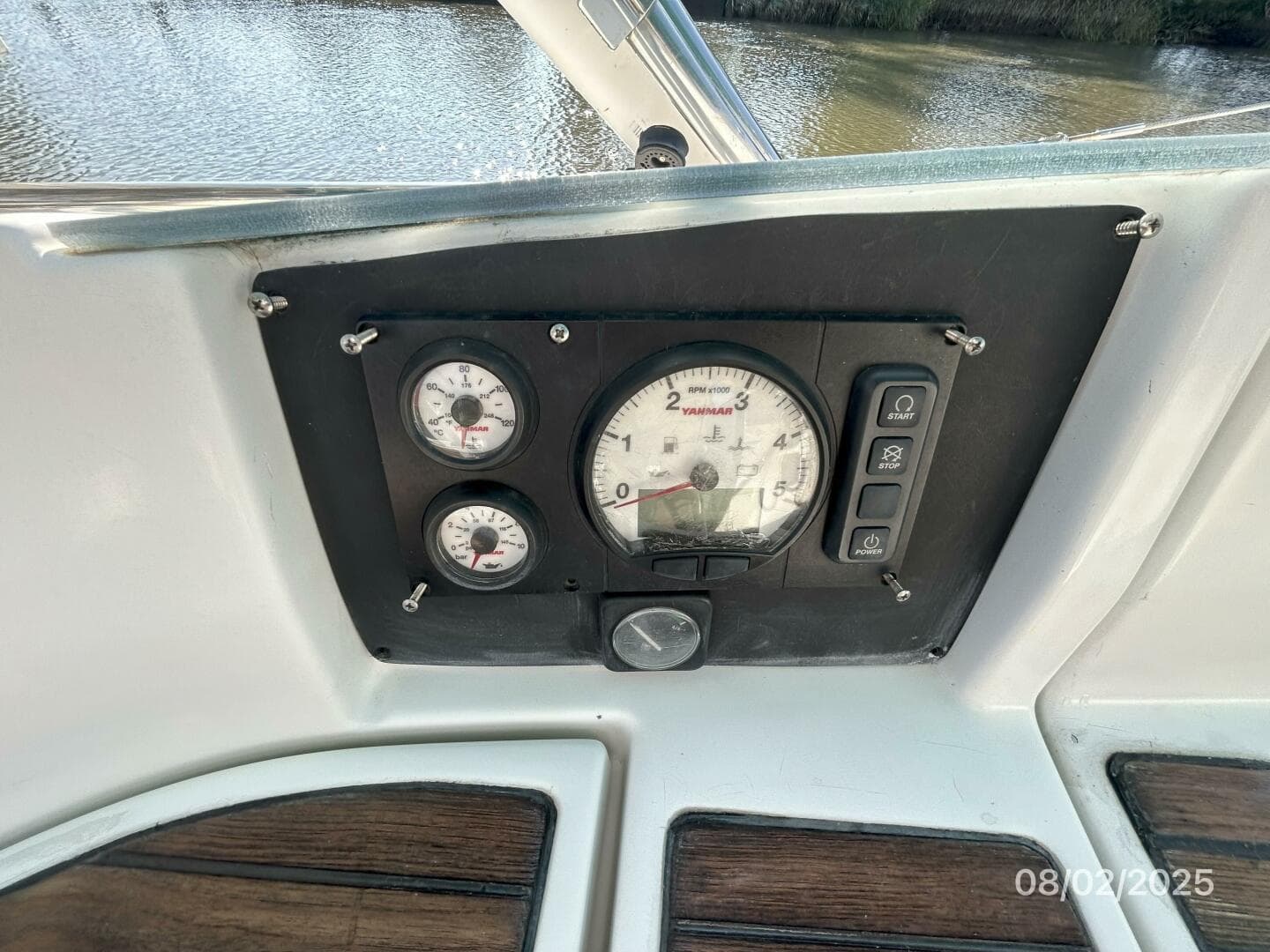 46' Beneteau cockpit engine panel