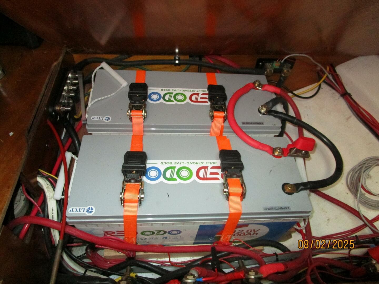 46' Beneteau battery bank