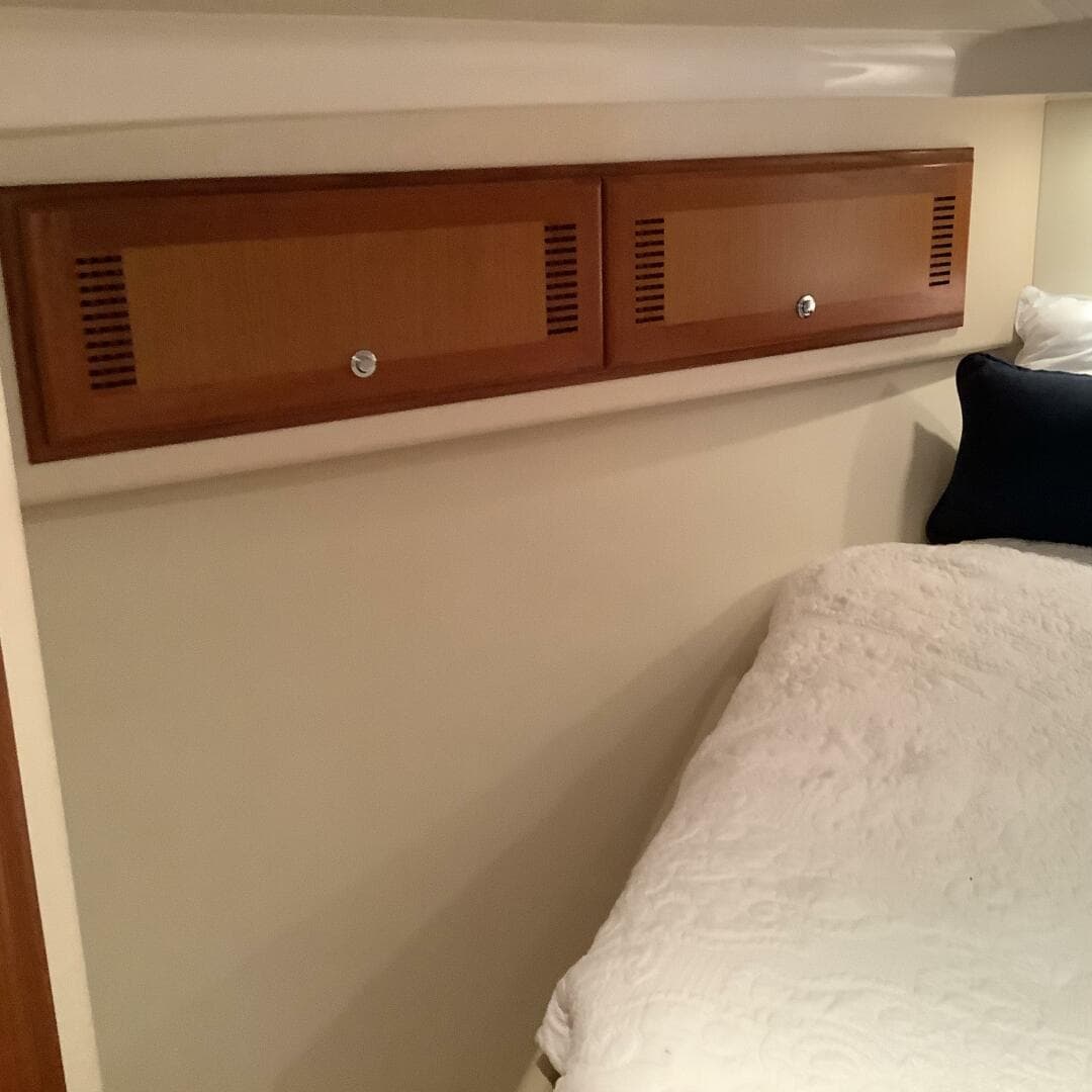 2006 Cabo 35 Flybridge Sportfish