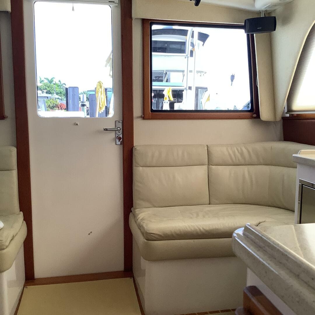 2006 Cabo 35 Flybridge Sportfish