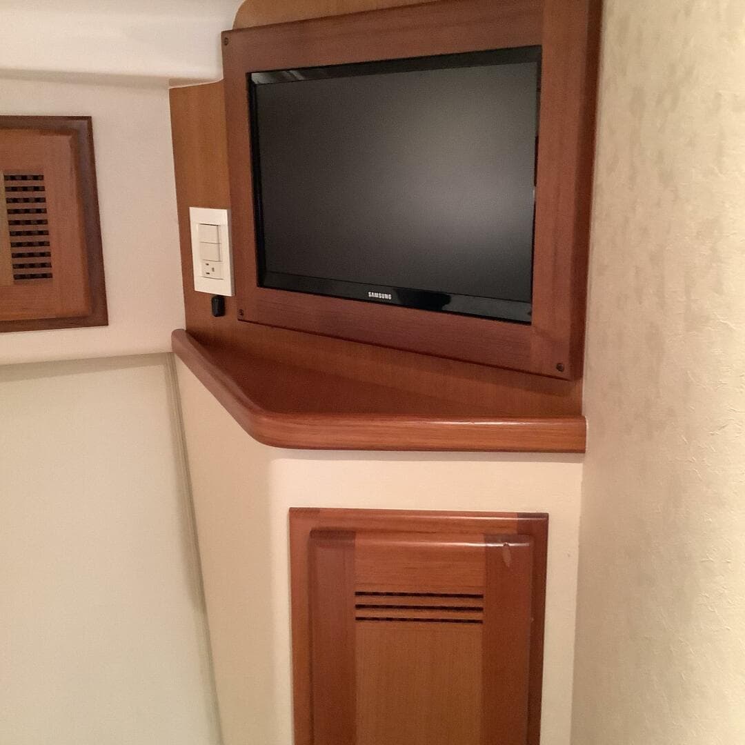 2006 Cabo 35 Flybridge Sportfish