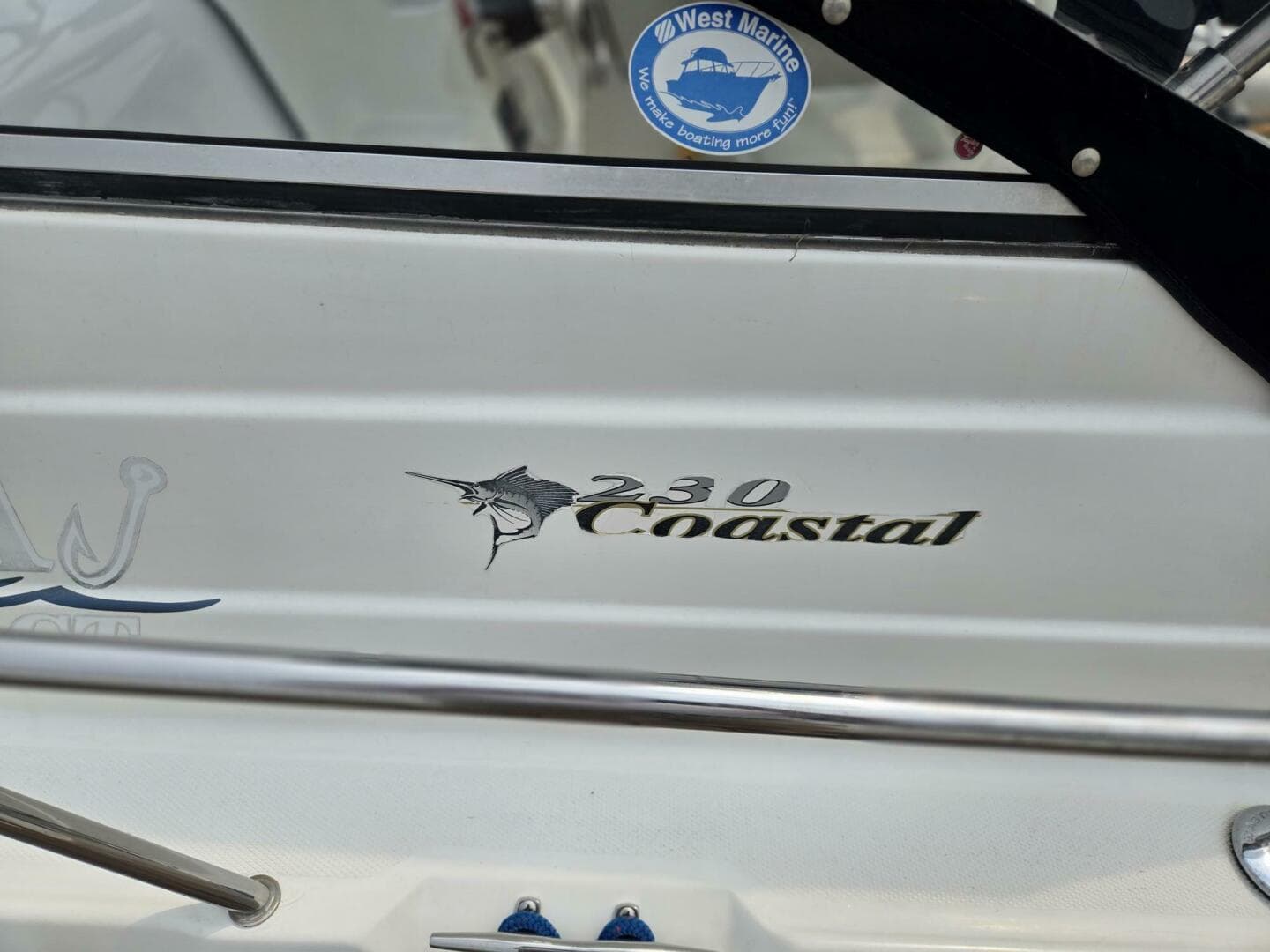 2000 Wellcraft 230 Coastal