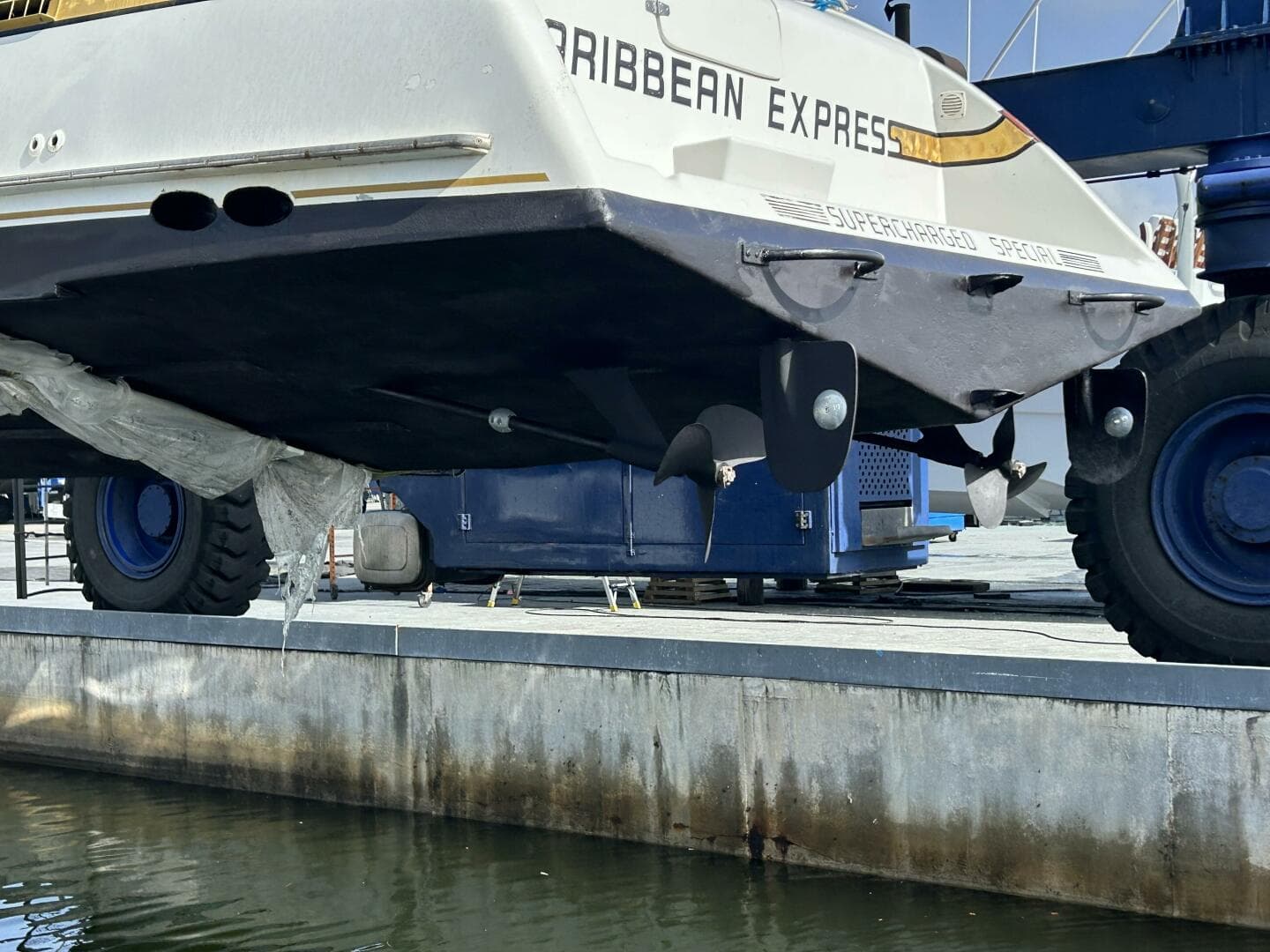 1984 Custom 38 Custom