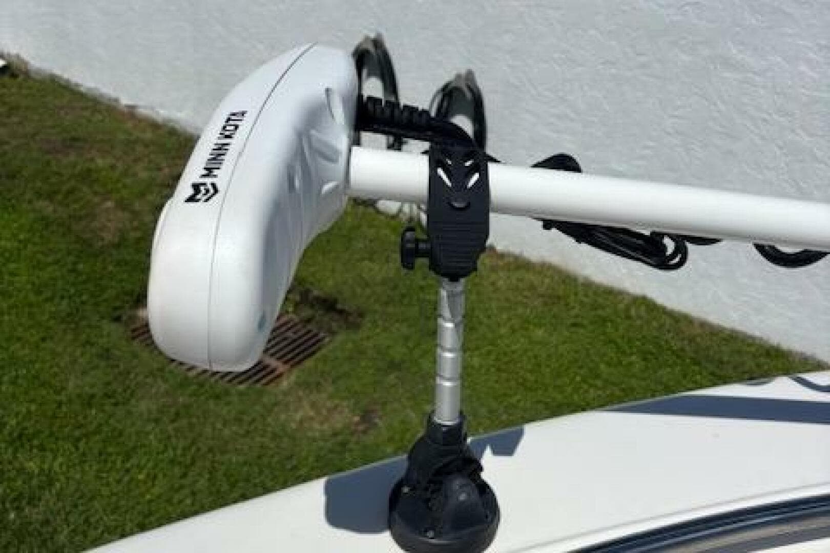 Minn Kota trolling motor mounted on 2018 Century 2600 Center Console boat.