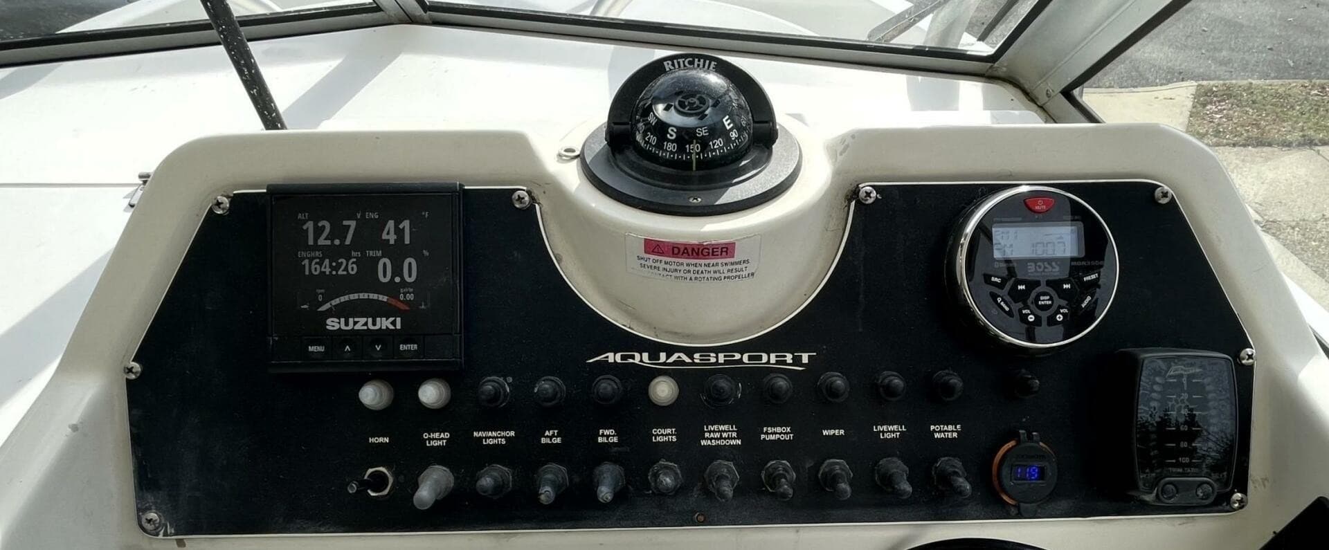 2001 Aquasport 250 Explorer