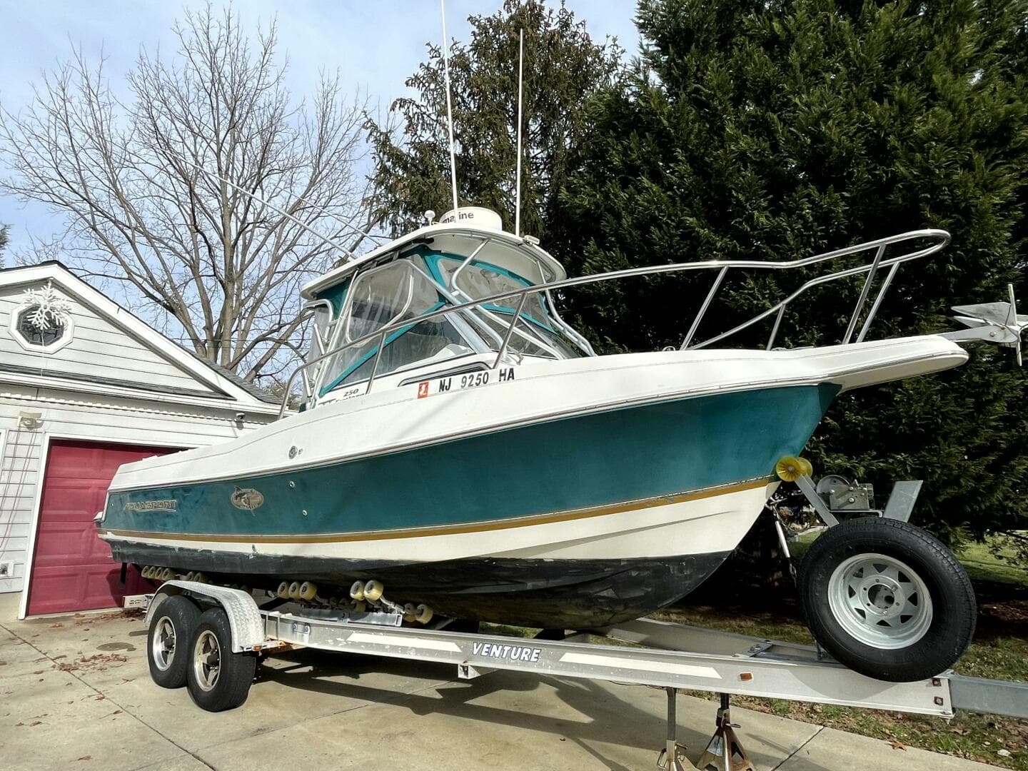 2001 Aquasport 250 Explorer