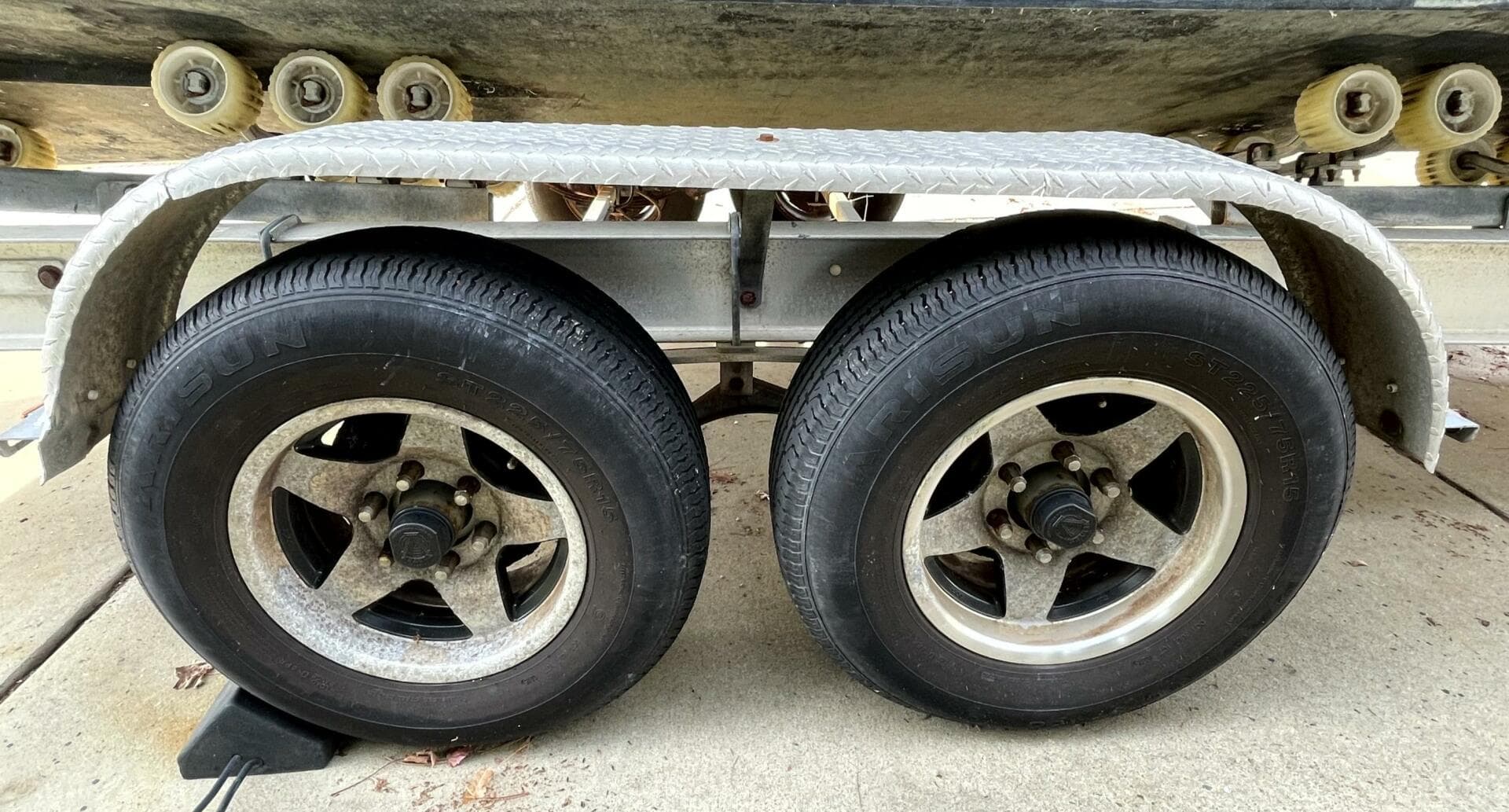 2001 Aquasport 250 Explorer