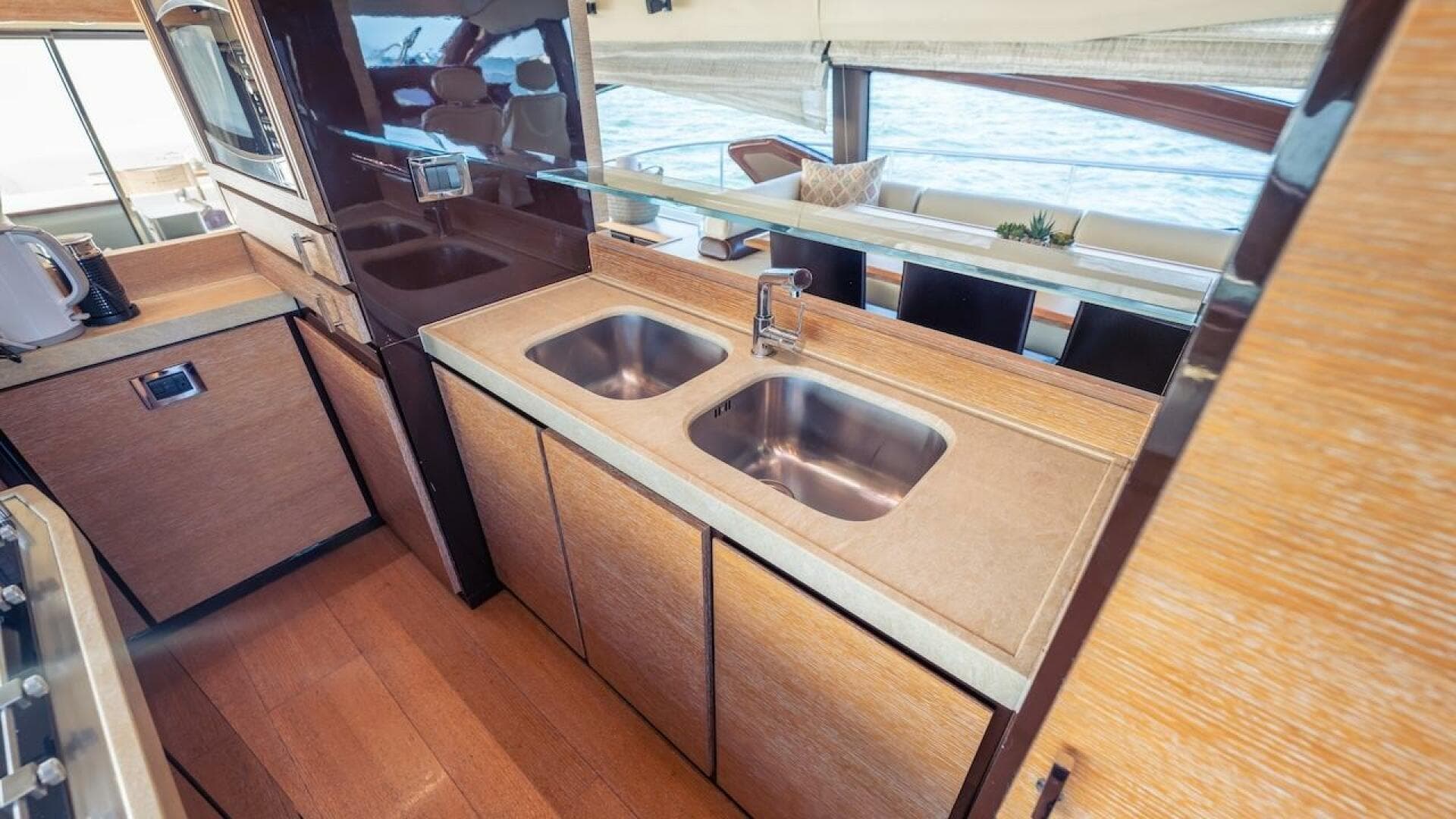 2012 Azimut Evolution