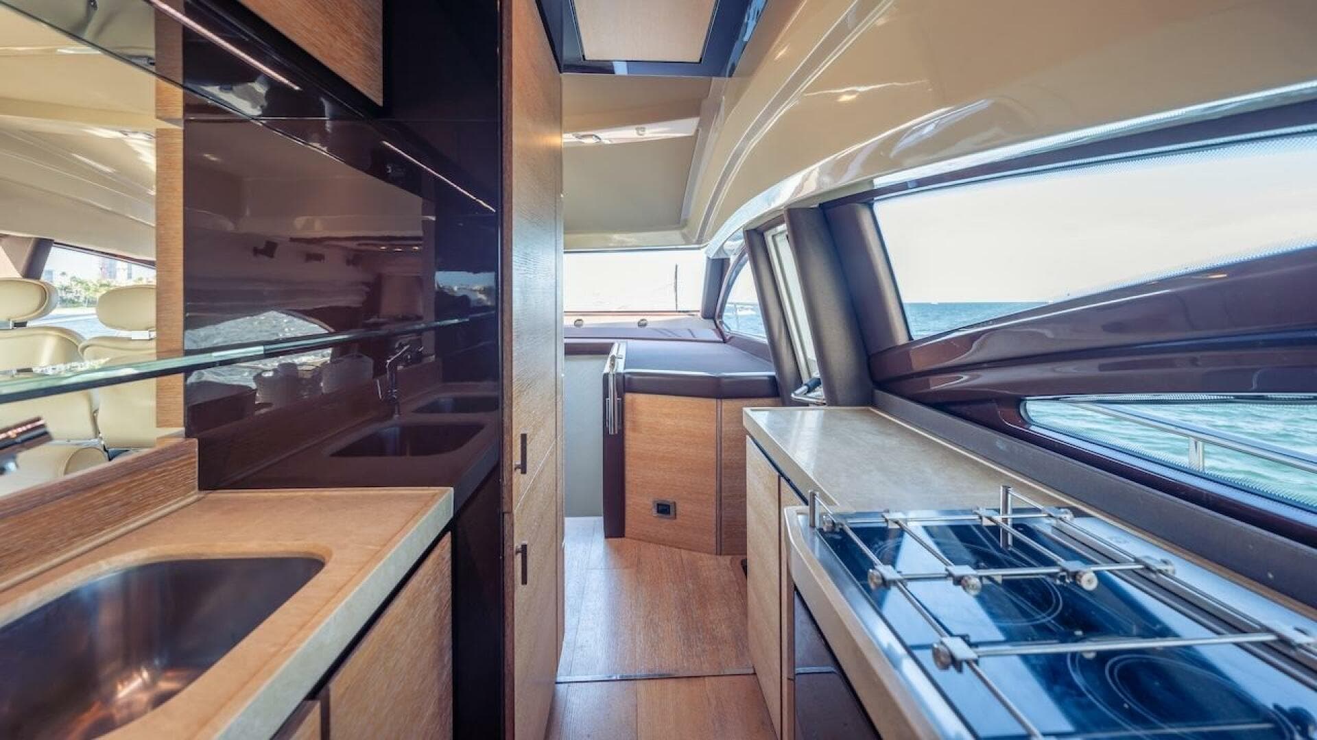 2012 Azimut Evolution