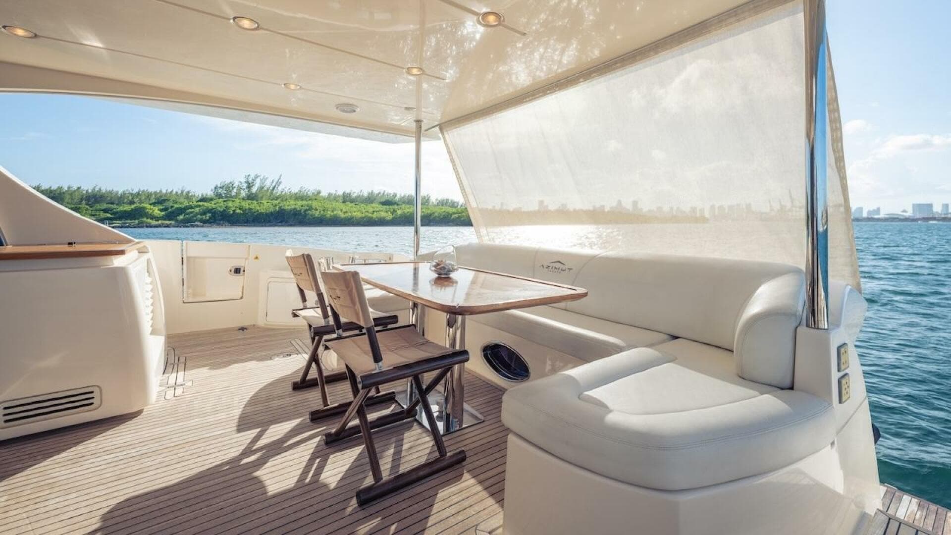 2012 Azimut Evolution