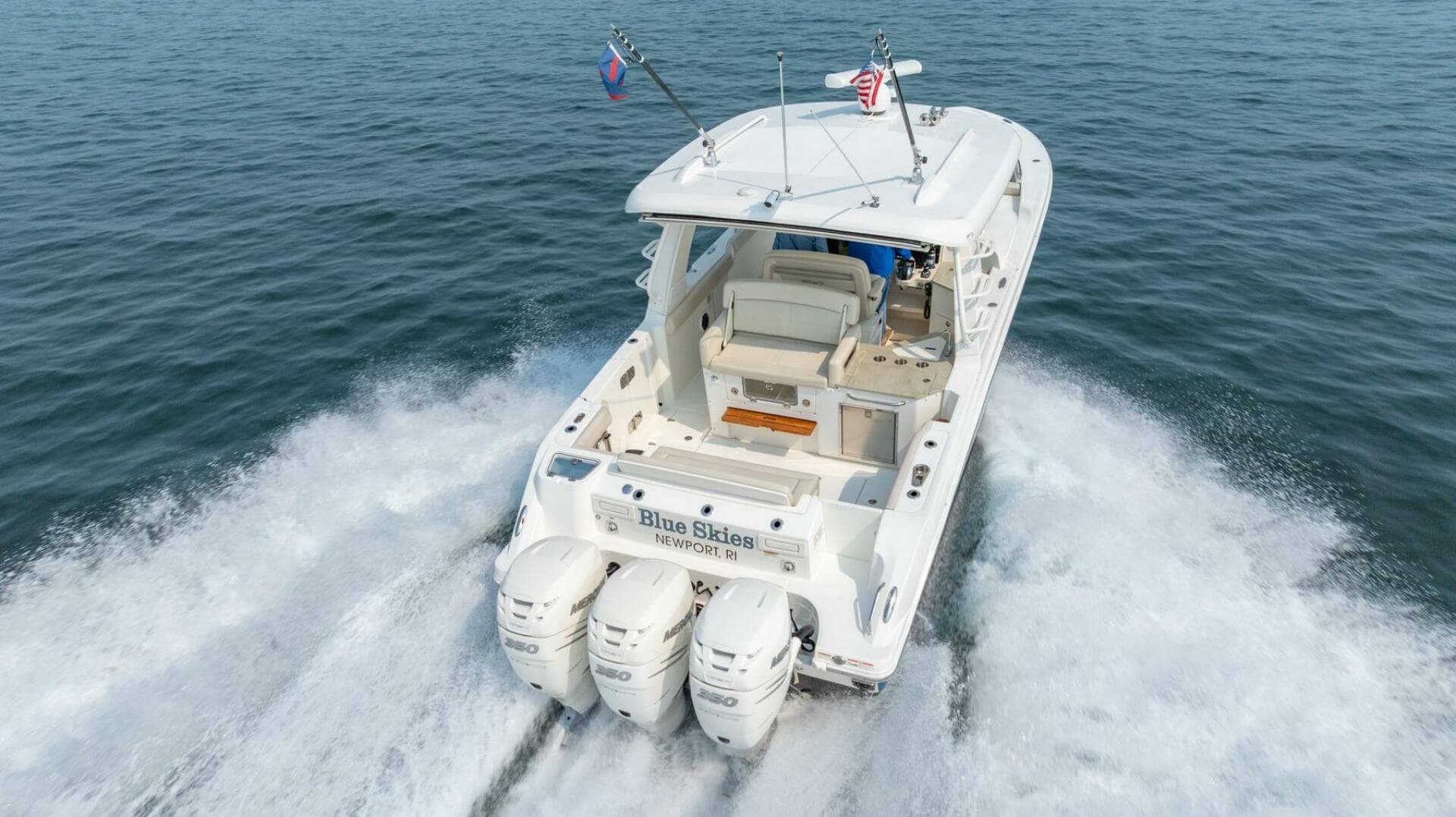 2019 Boston Whaler 350 EX Realm