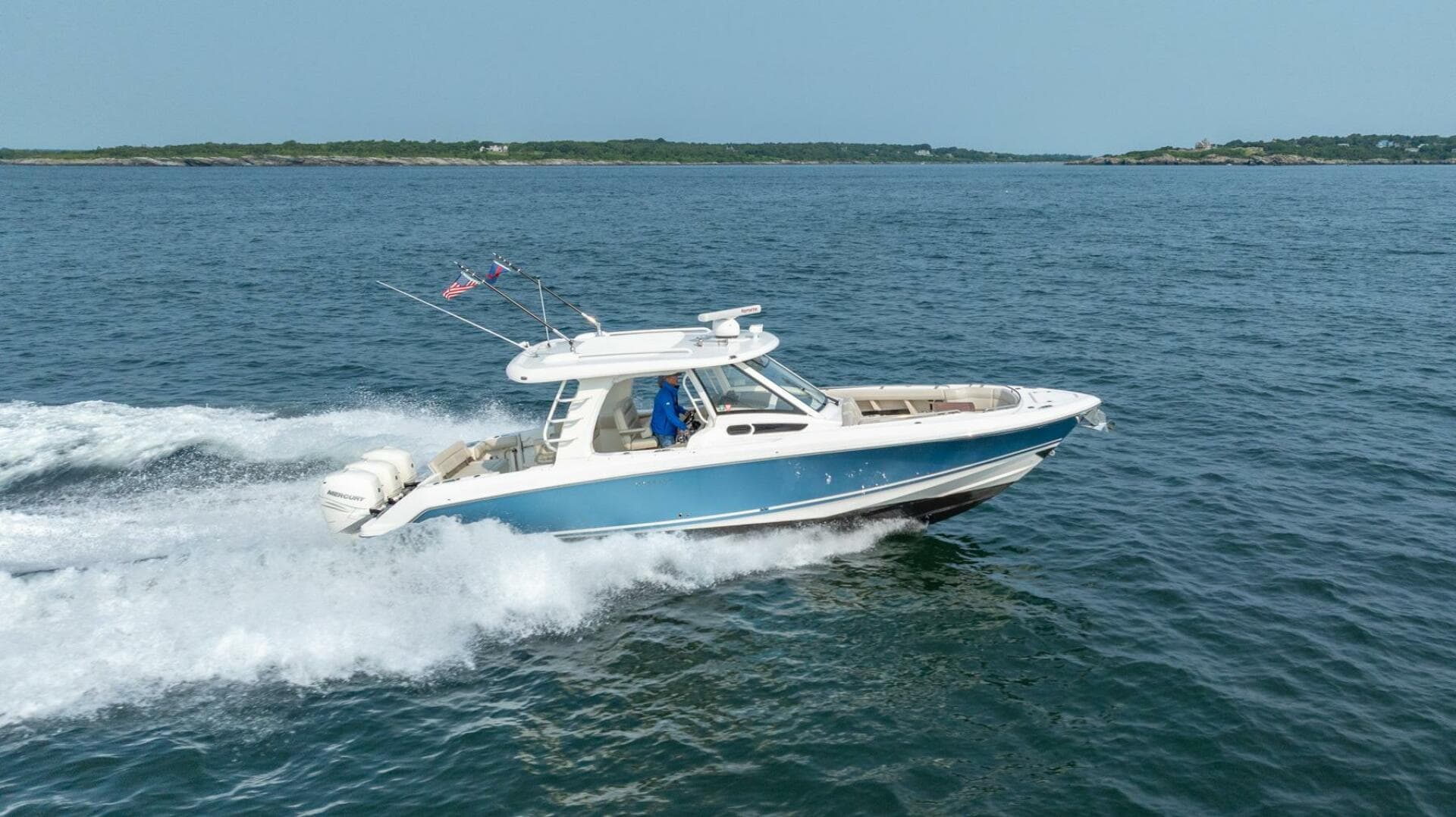2019 Boston Whaler 350 EX Realm