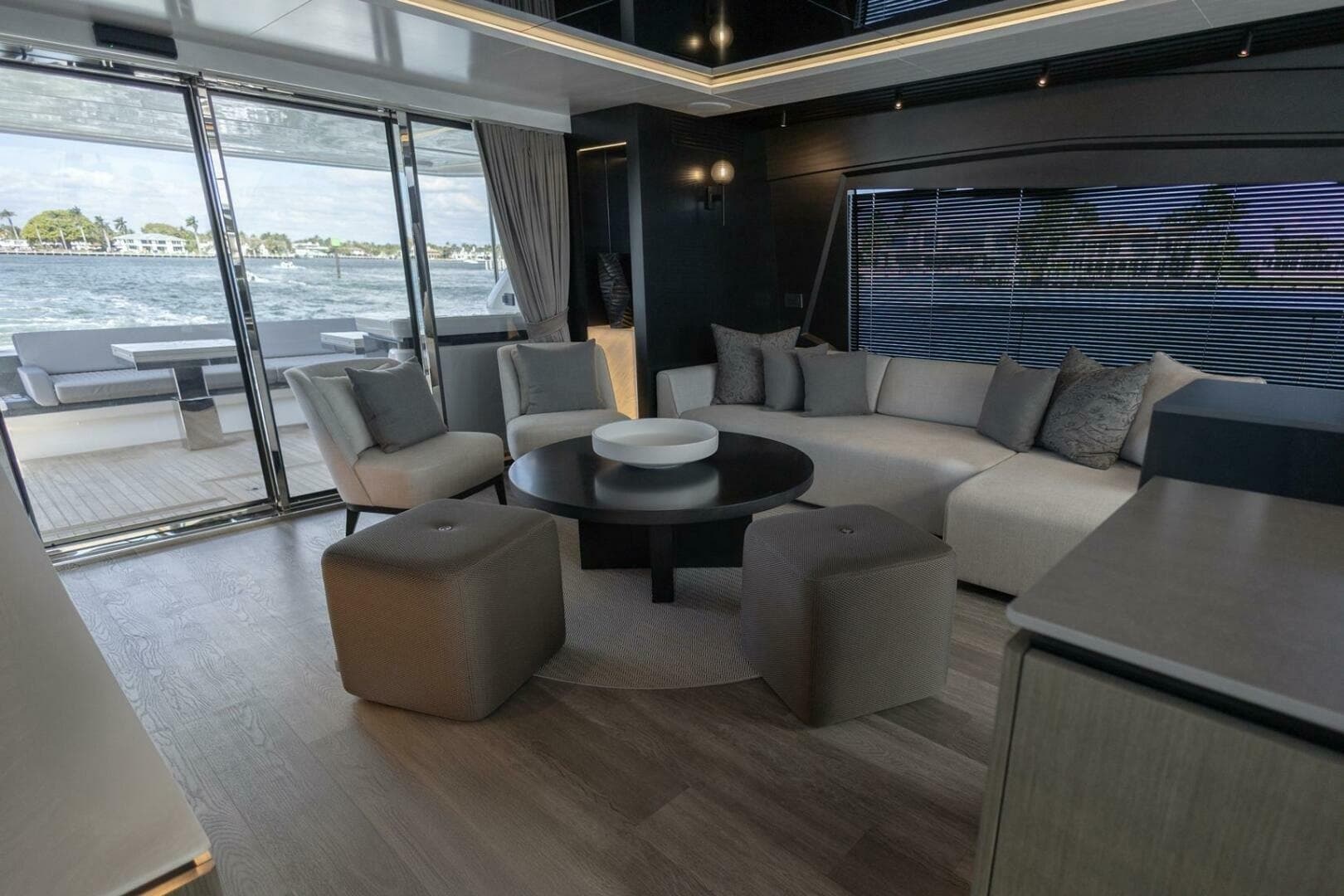 2023 Pearl 72