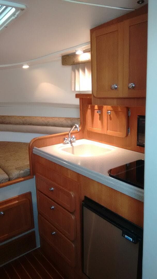 Galley to starboard
