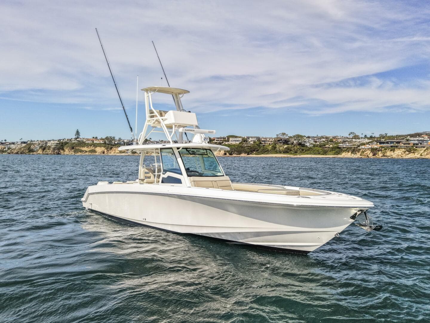 2018 Boston Whaler 38 Outrage - M22