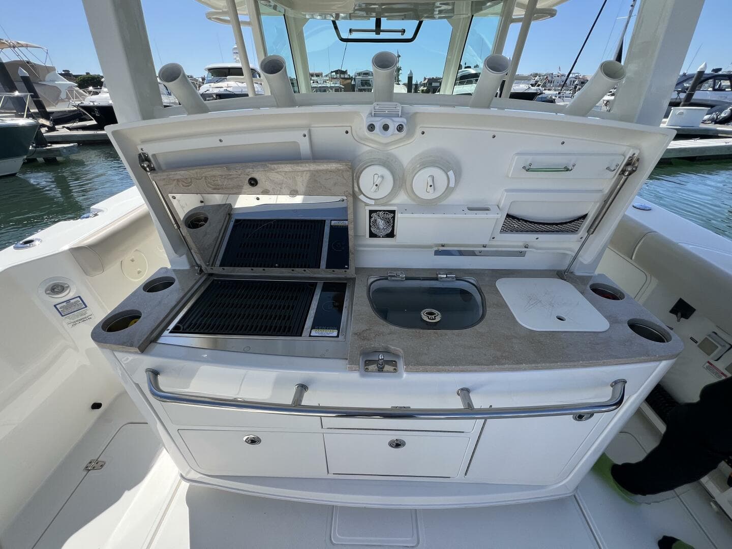 2018 Boston Whaler 38 Outrage - M22