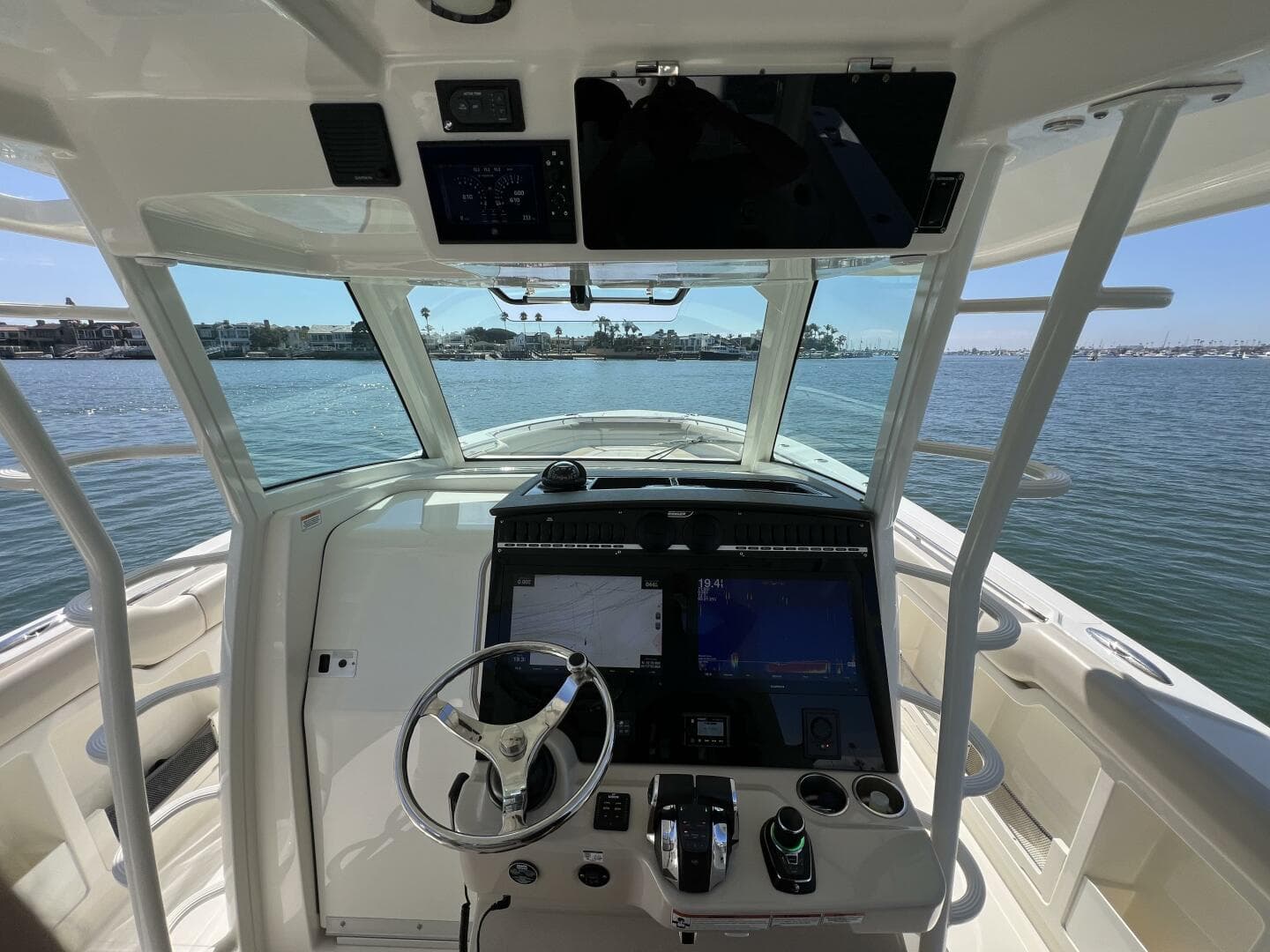 2018 Boston Whaler 38 Outrage - M22