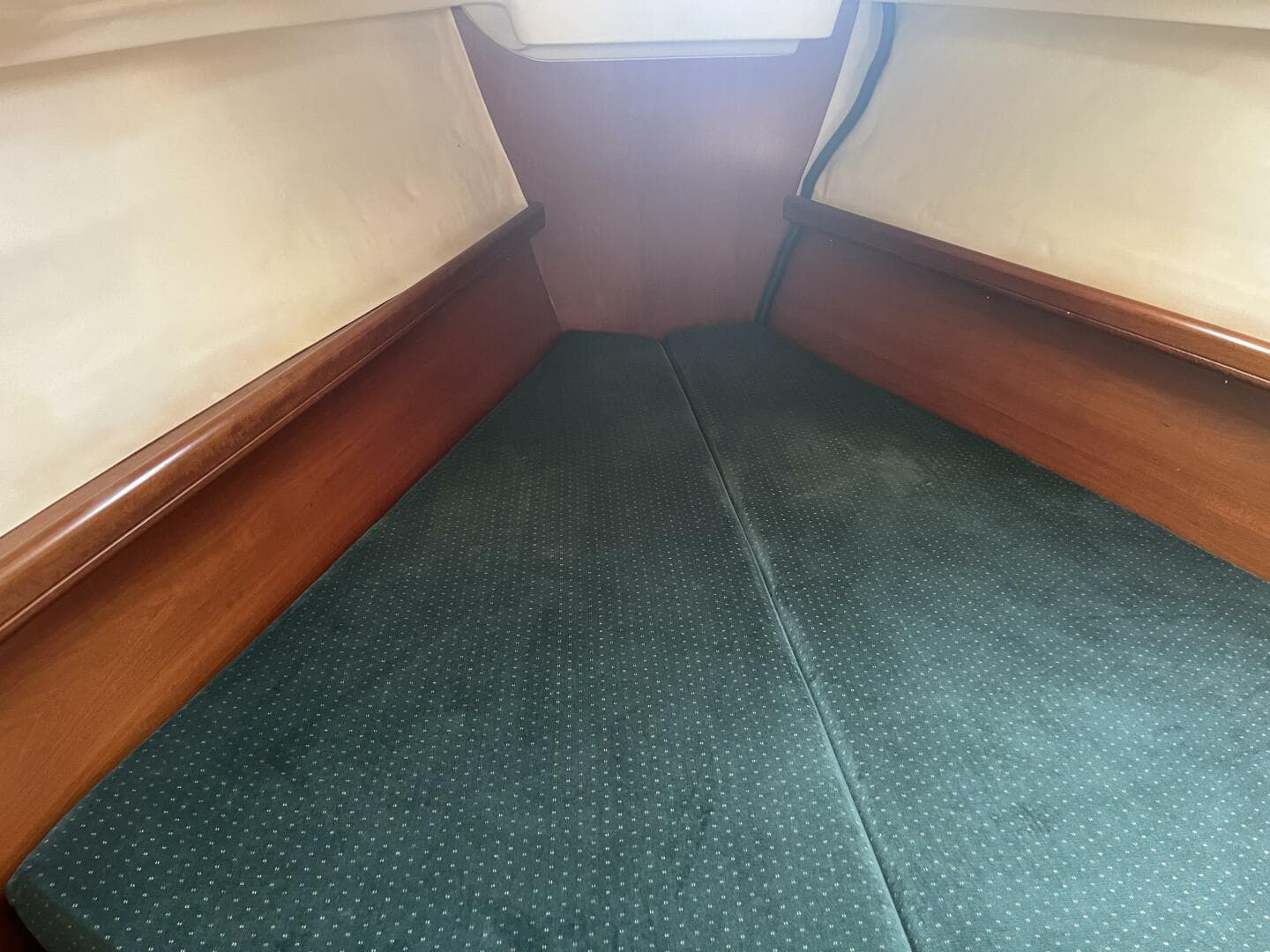 2001 Beneteau Oceanis 381