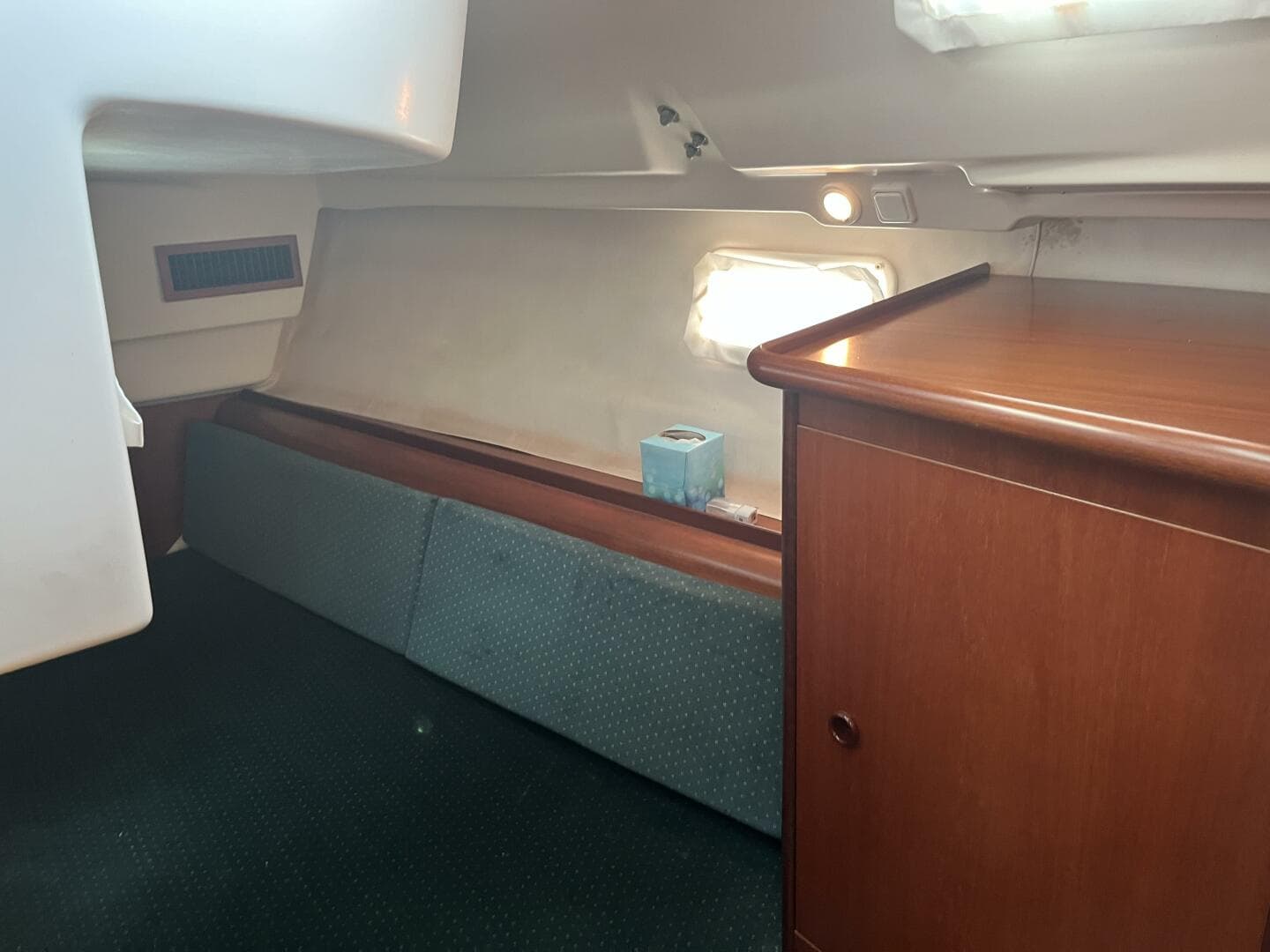 2001 Beneteau Oceanis 381