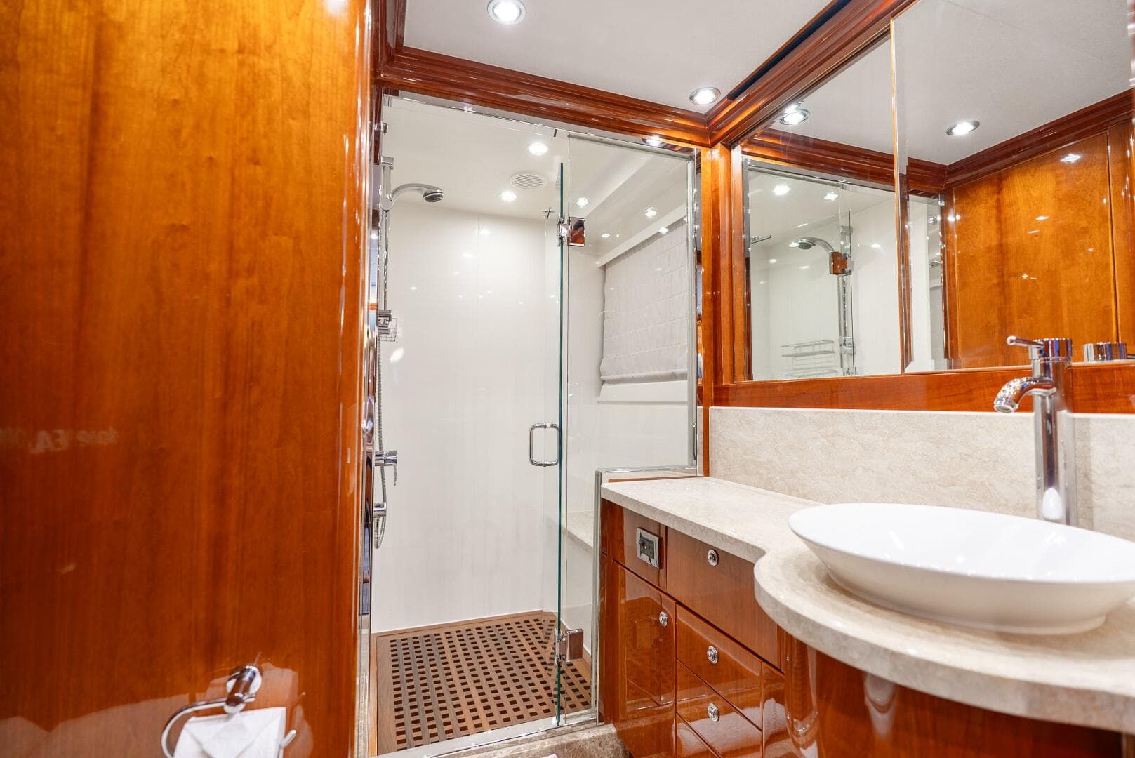 2010 Hargrave Raised Pilothouse