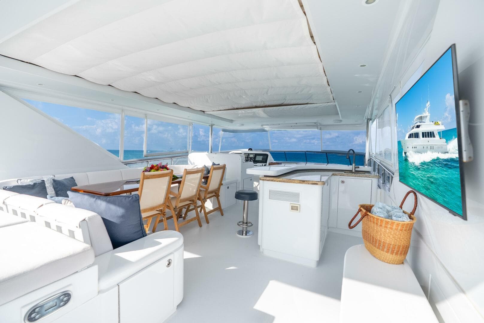 2010 Hargrave Raised Pilothouse