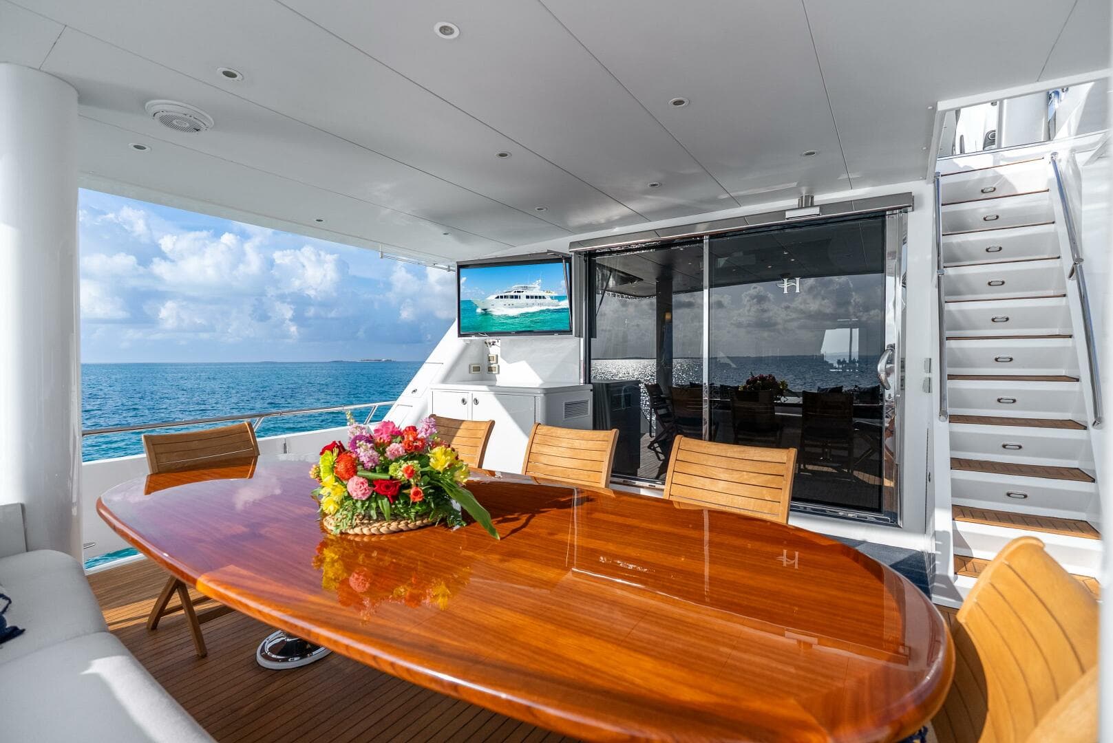 2010 Hargrave Raised Pilothouse