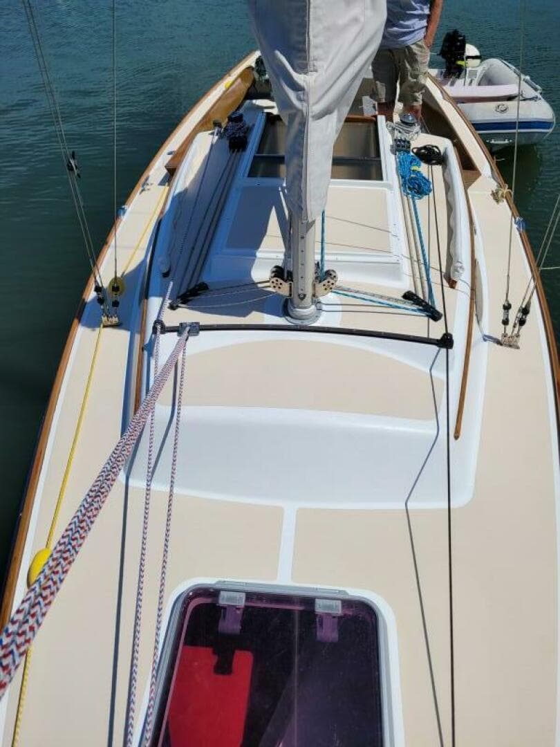 2004 Alerion 28 Express