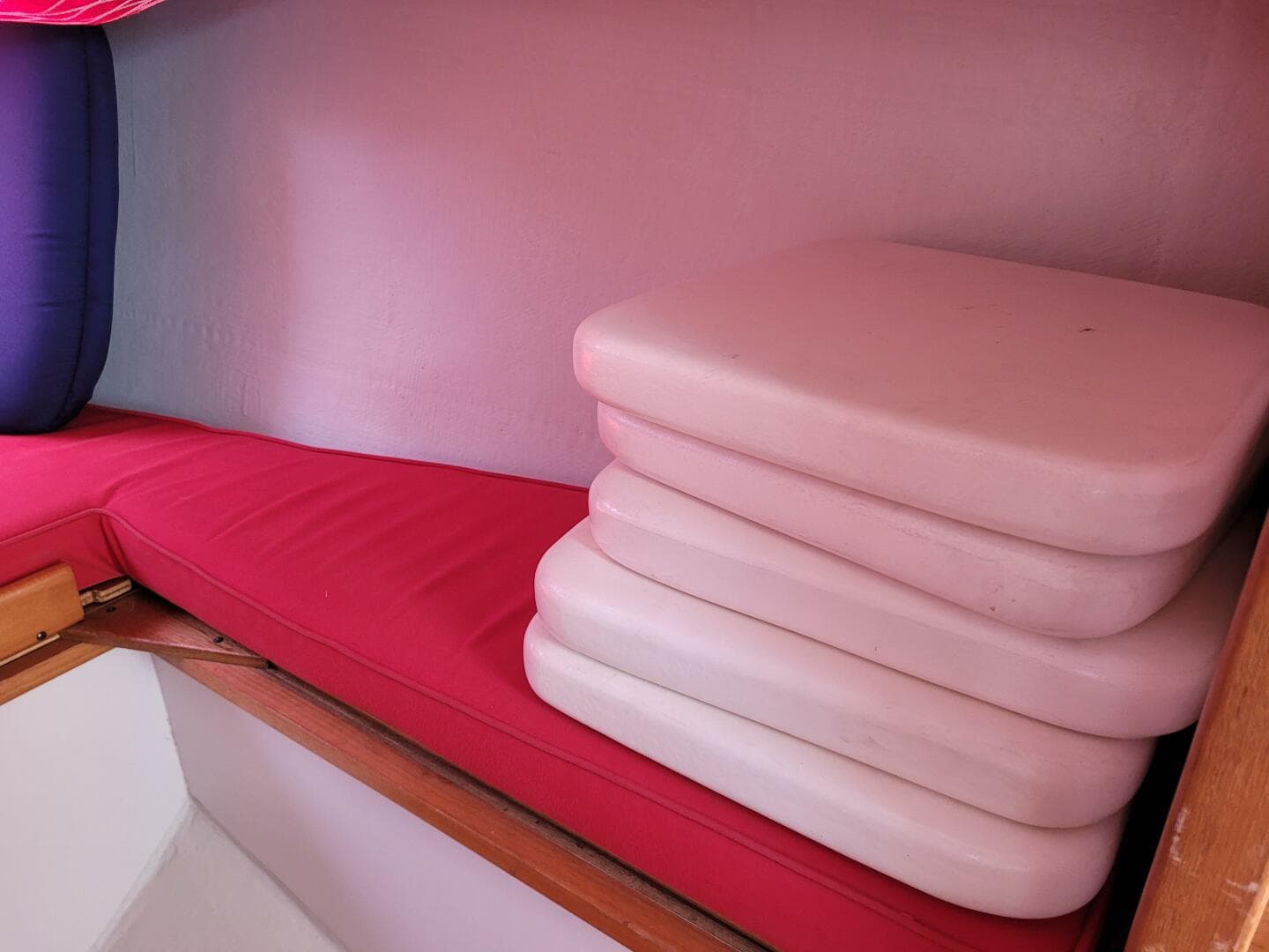 2004 Alerion 28 Express