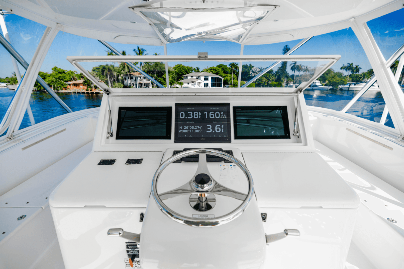 2015 Hatteras GT63