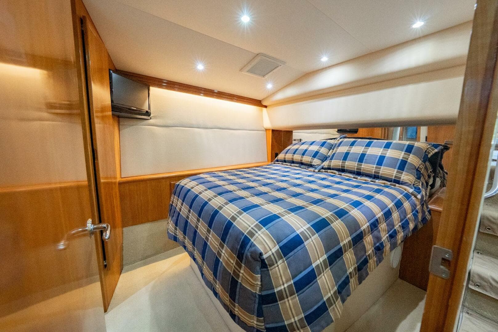 2001 Hatteras 50 Convertible