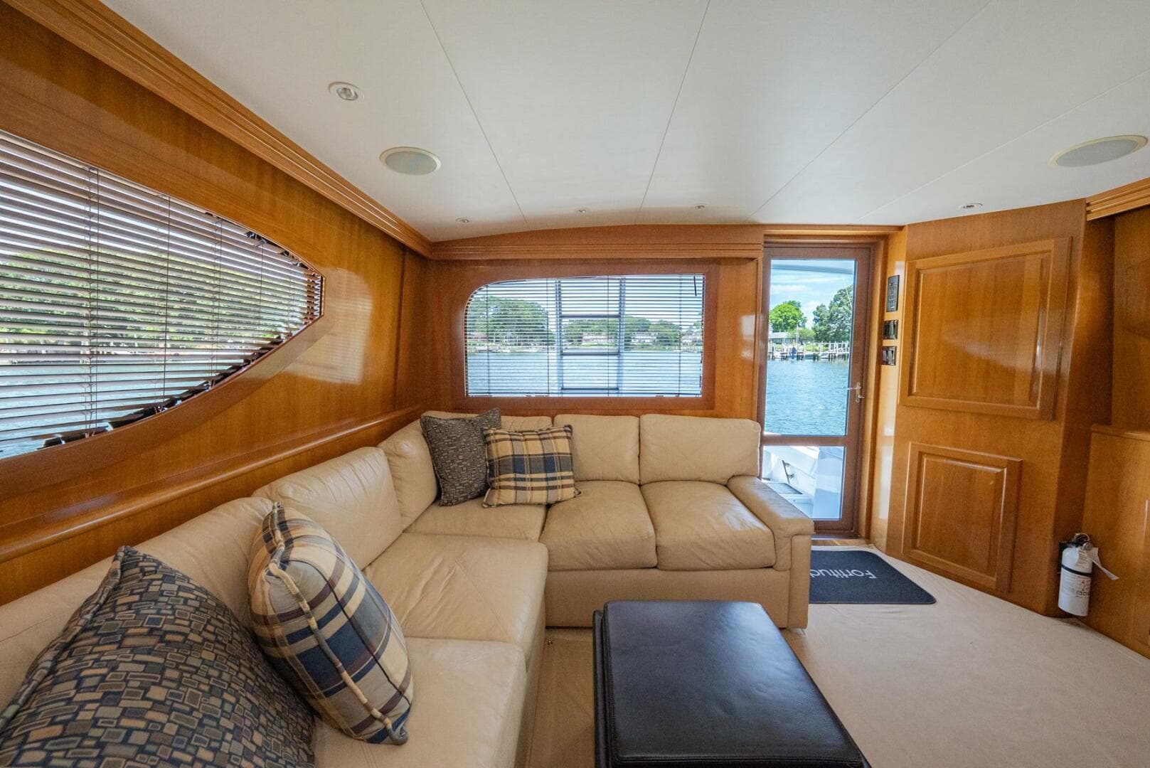 2001 Hatteras 50 Convertible