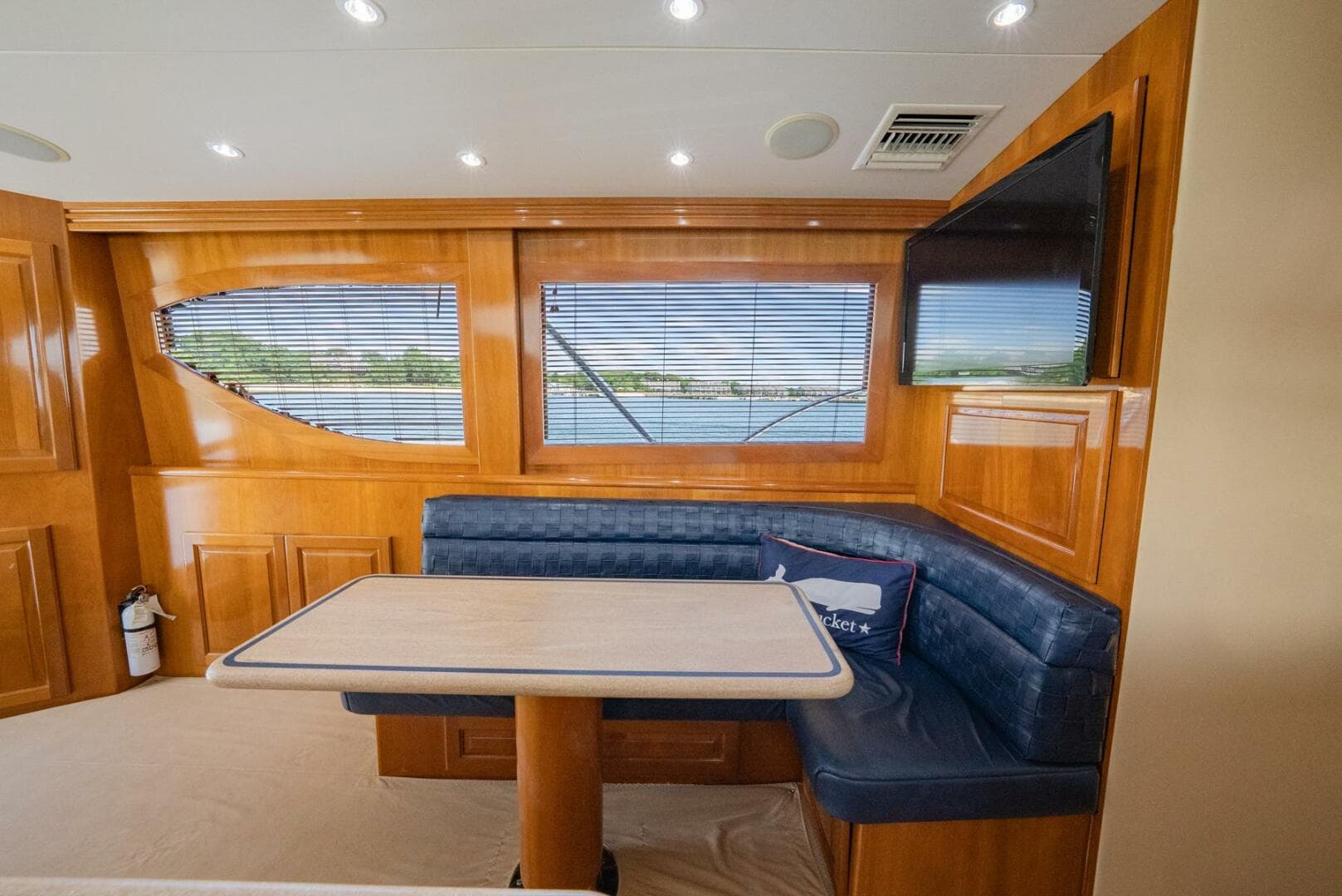 2001 Hatteras 50 Convertible