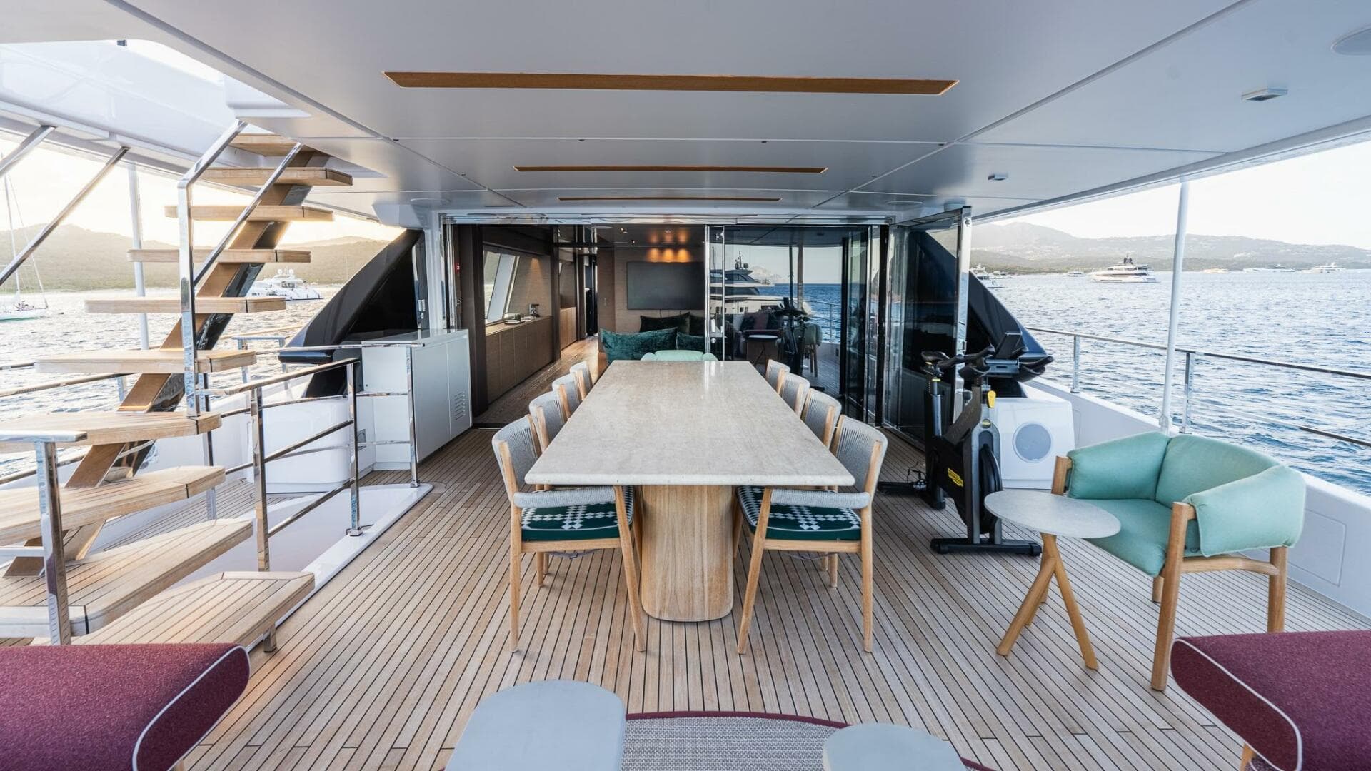 2024 Custom Line Navetta 33