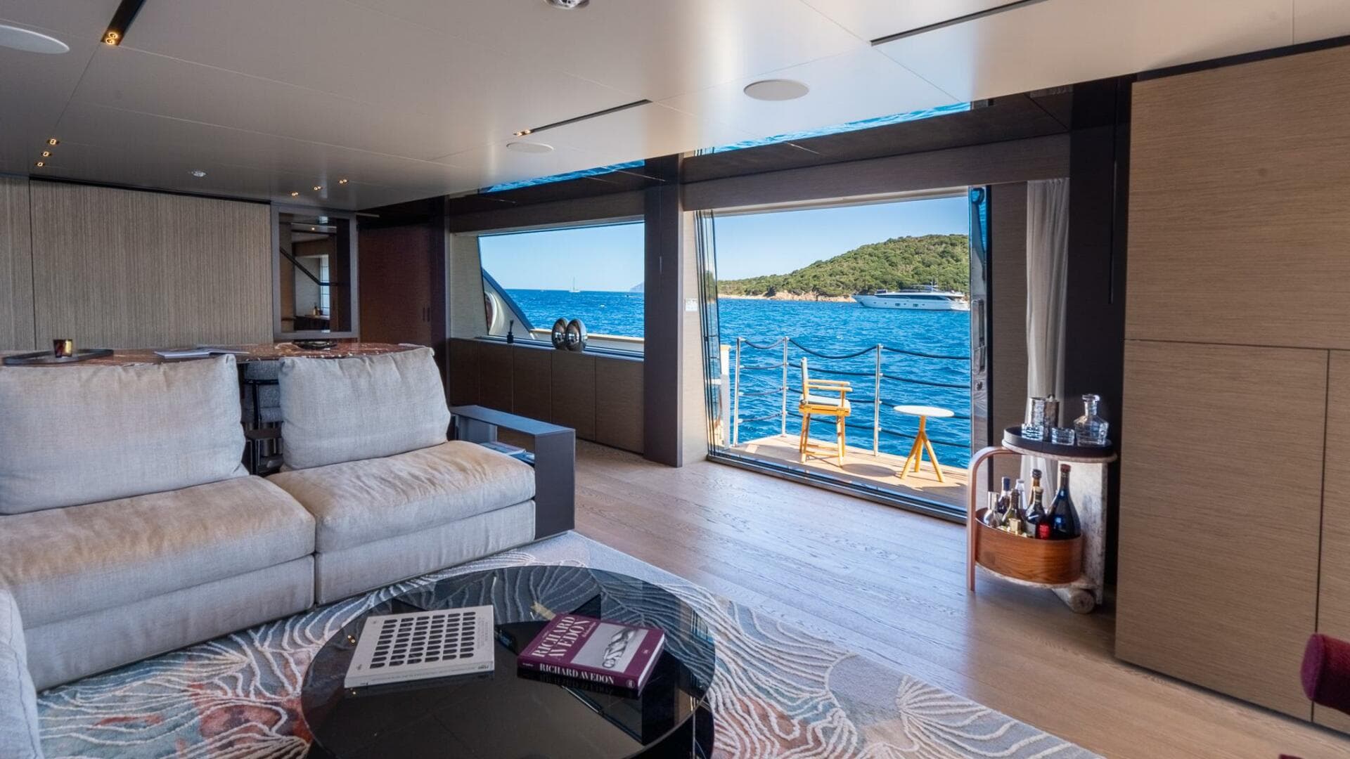 2024 Custom Line Navetta 33