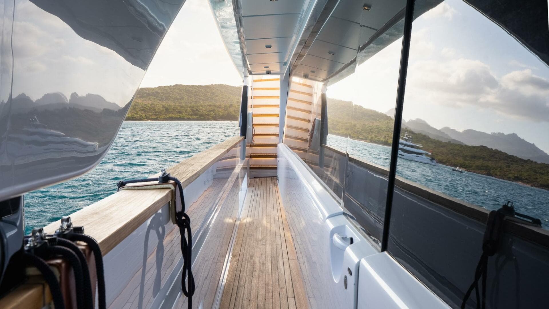 2024 Custom Line Navetta 33