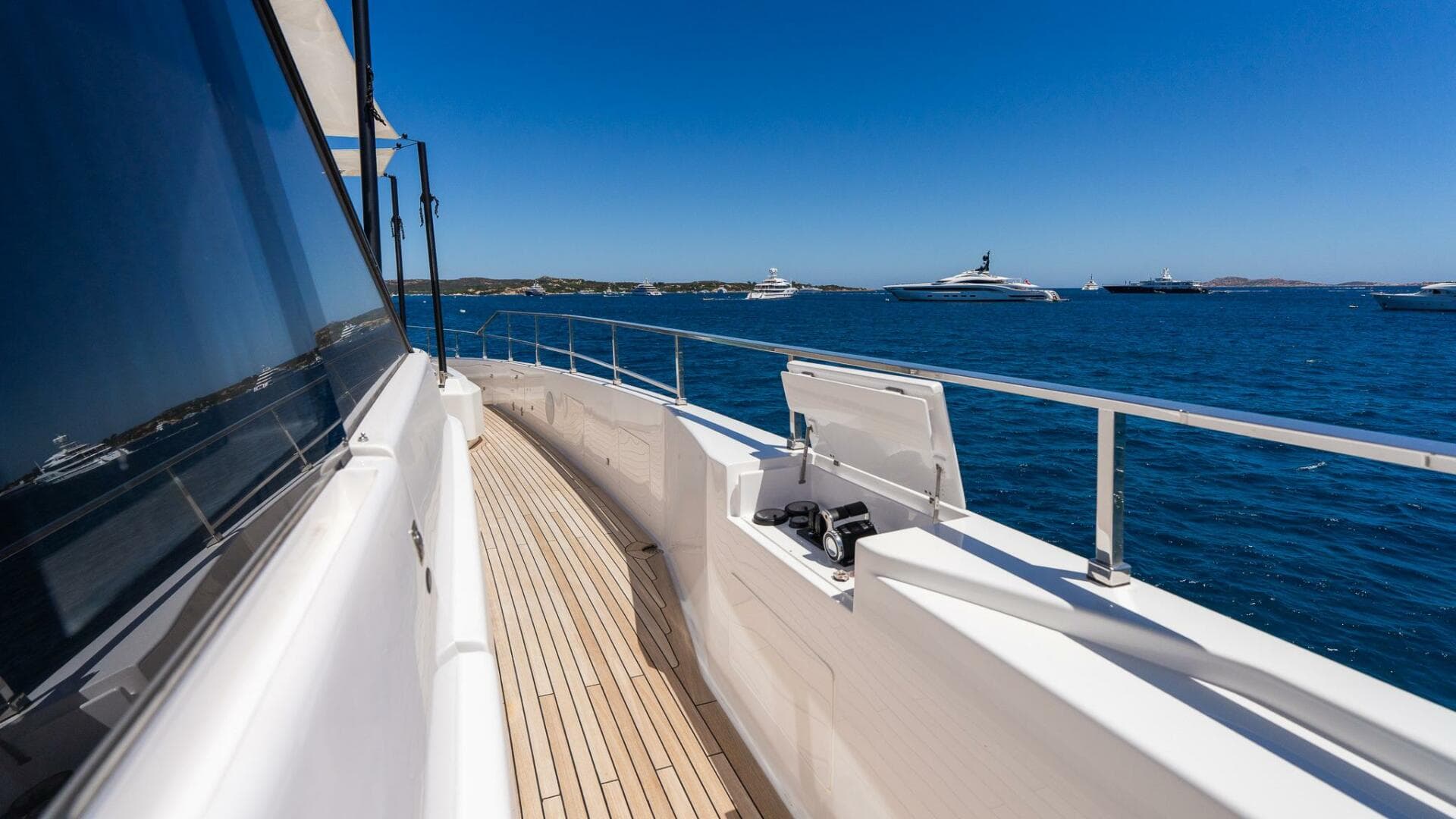 2024 Custom Line Navetta 33