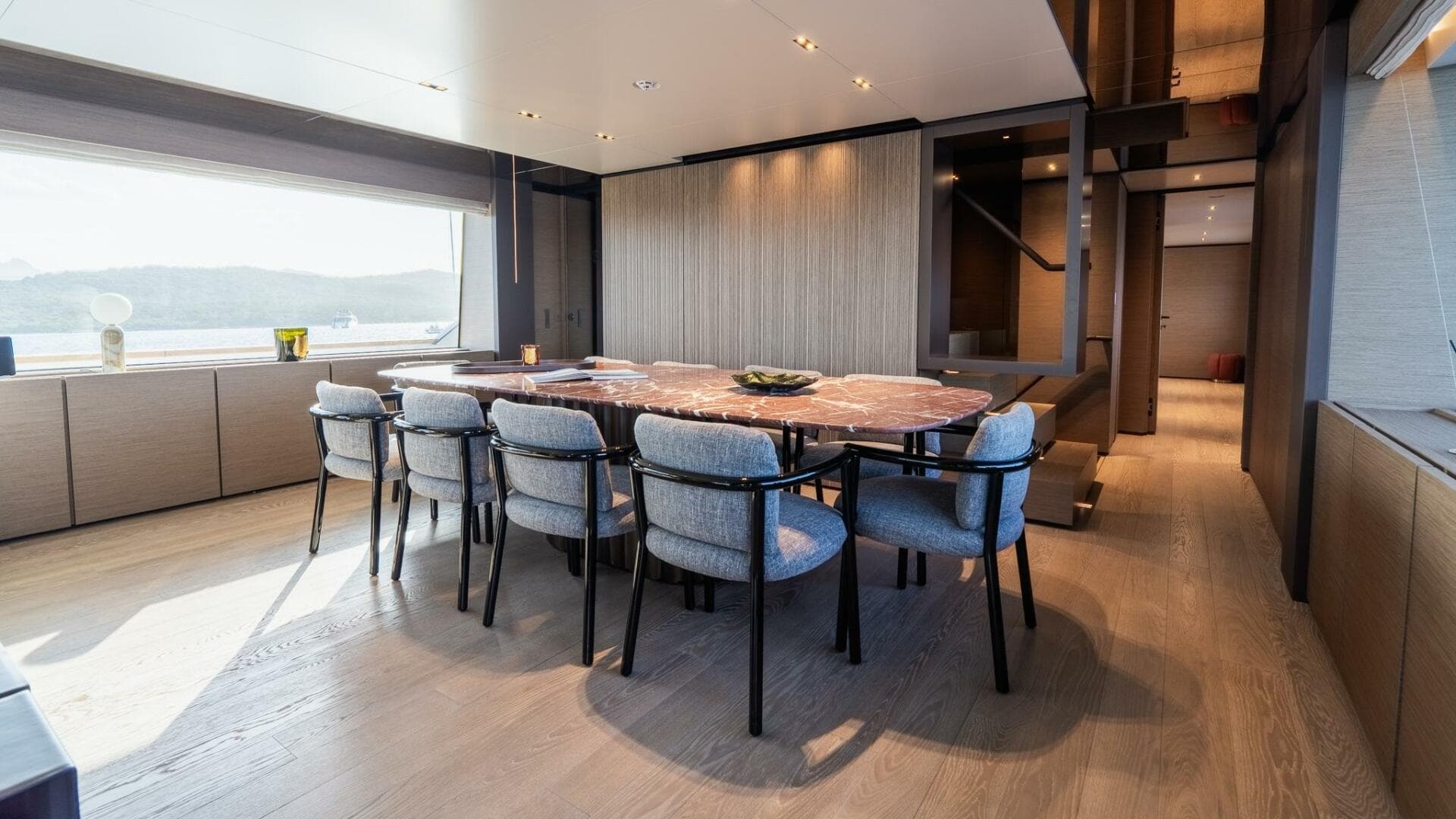 2024 Custom Line Navetta 33