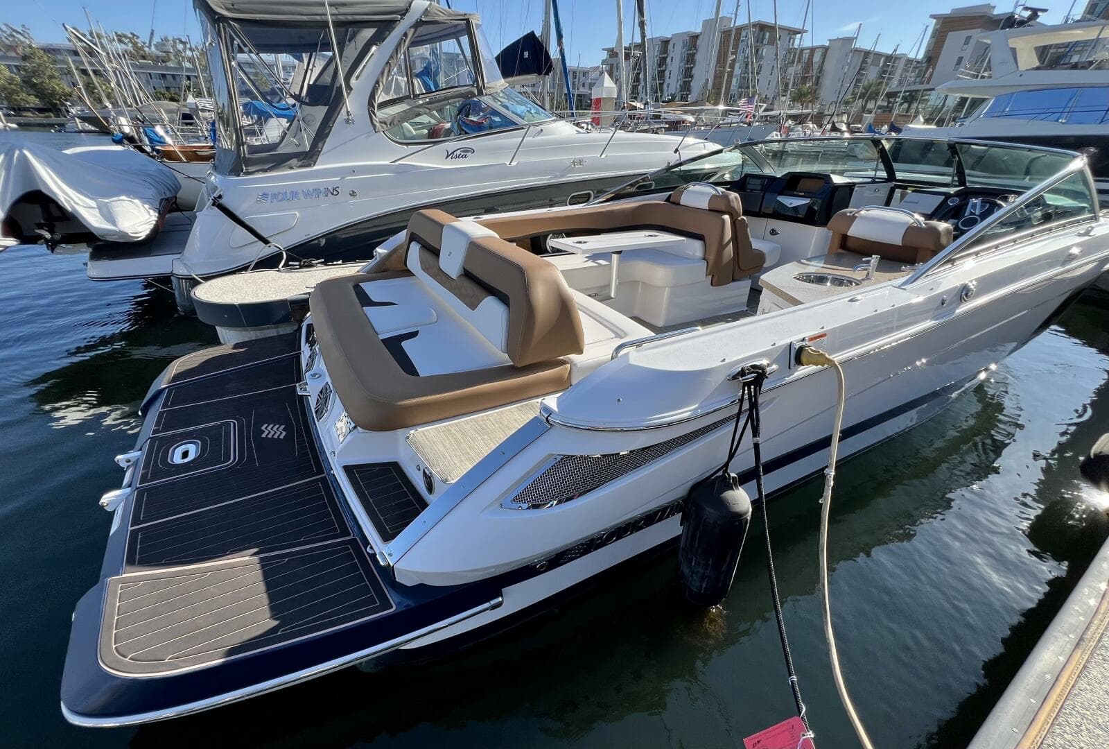 2019 Four Winns H290