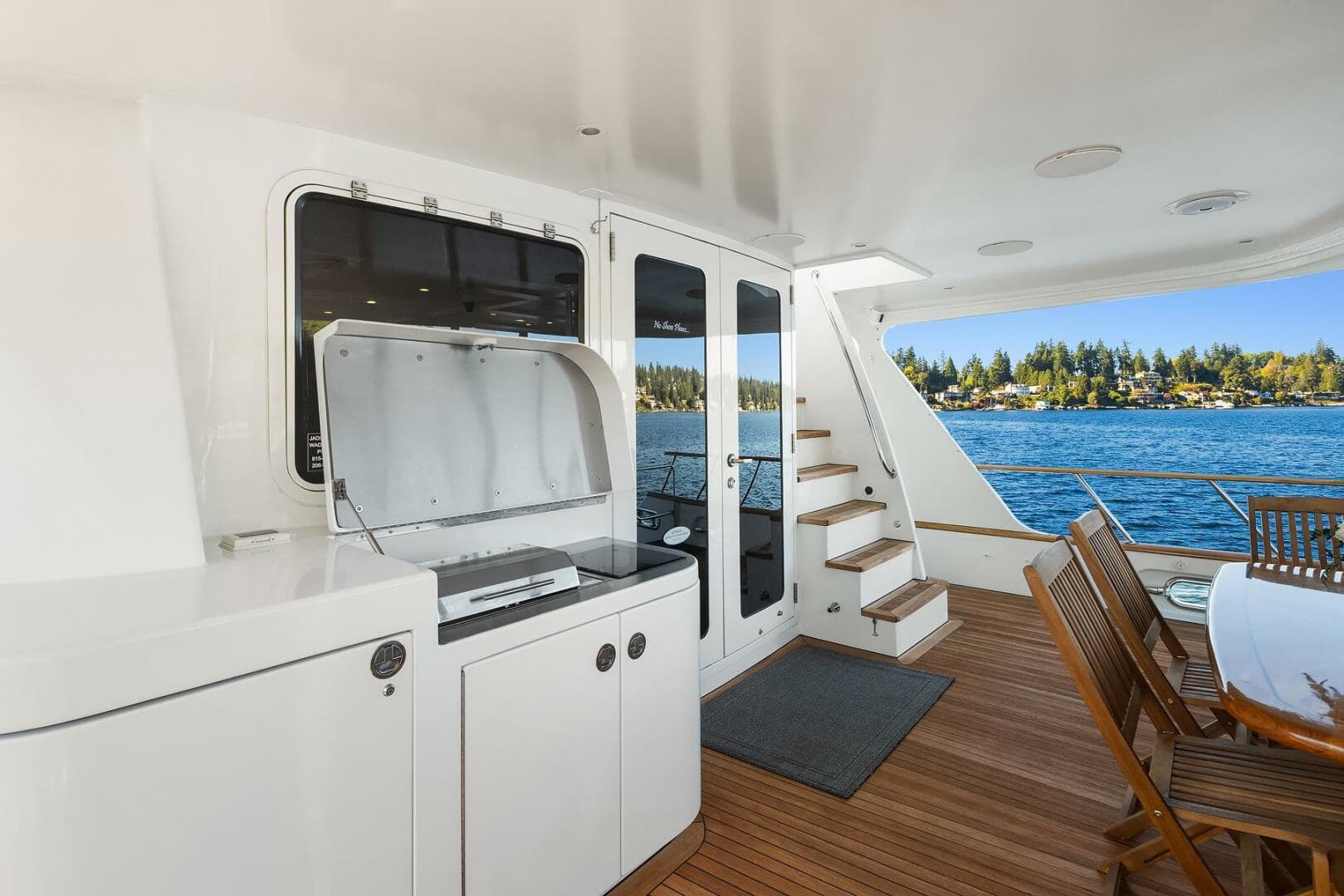 2001 Rayburn Custom Yachts Flush Deck