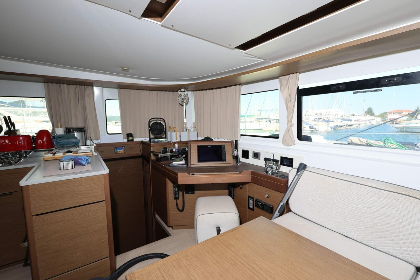 2020-lagoon-46-sail-9906407-20250830010530591-1.jpg