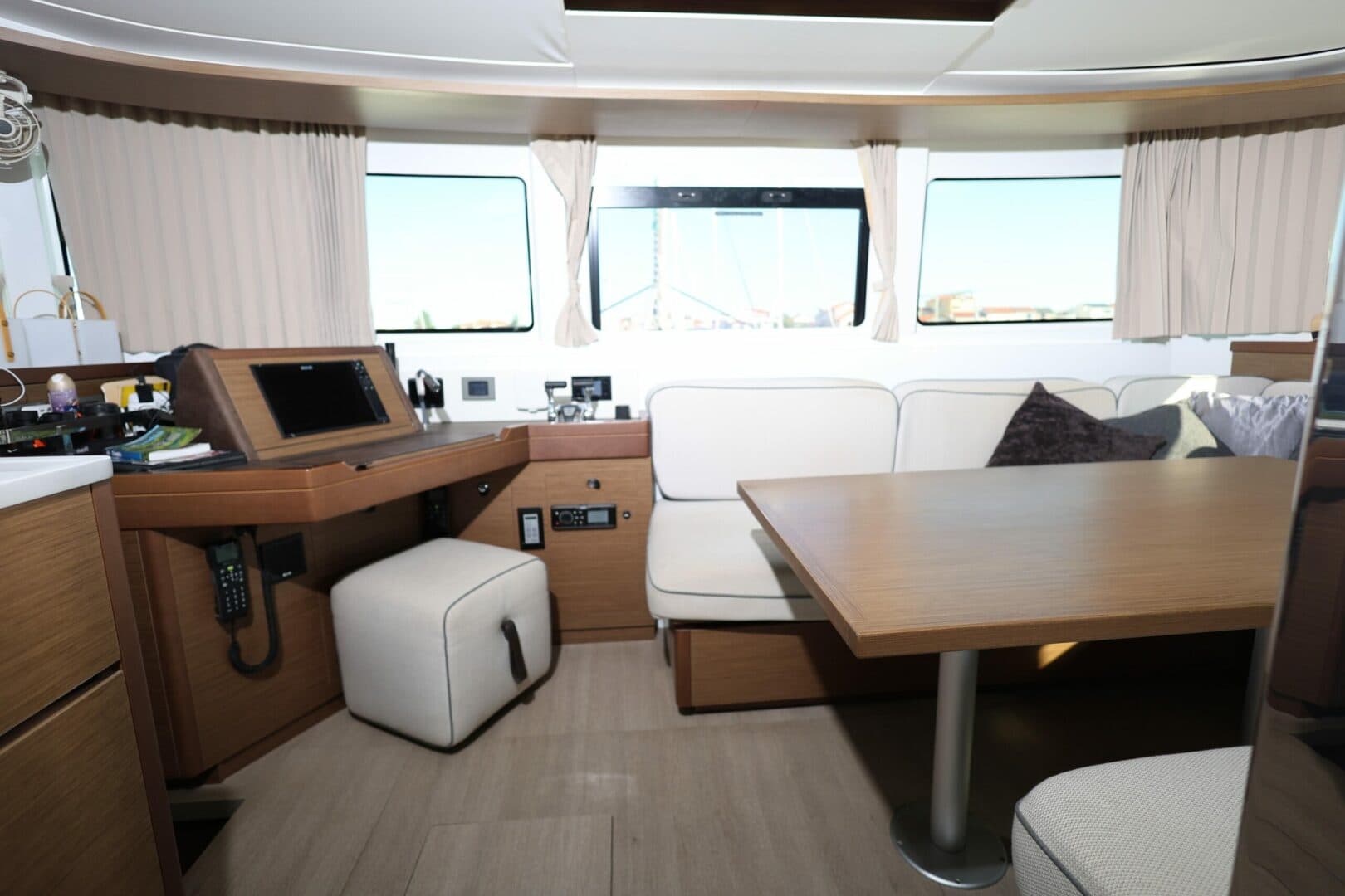 2020-lagoon-46-sail-9906407-20250830010704130-2.jpg