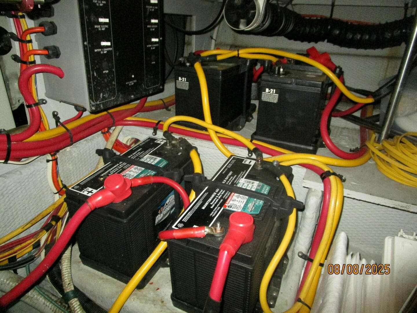 39' Silverton batteries