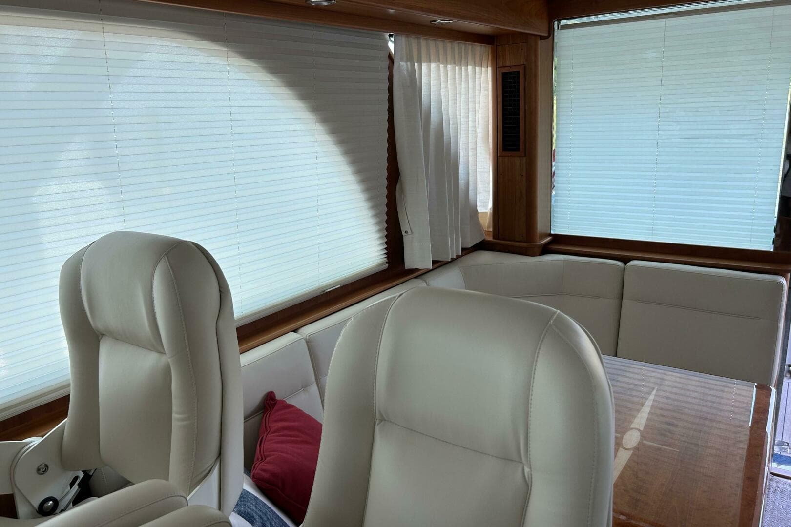 2022 Sabre 45 Salon Express