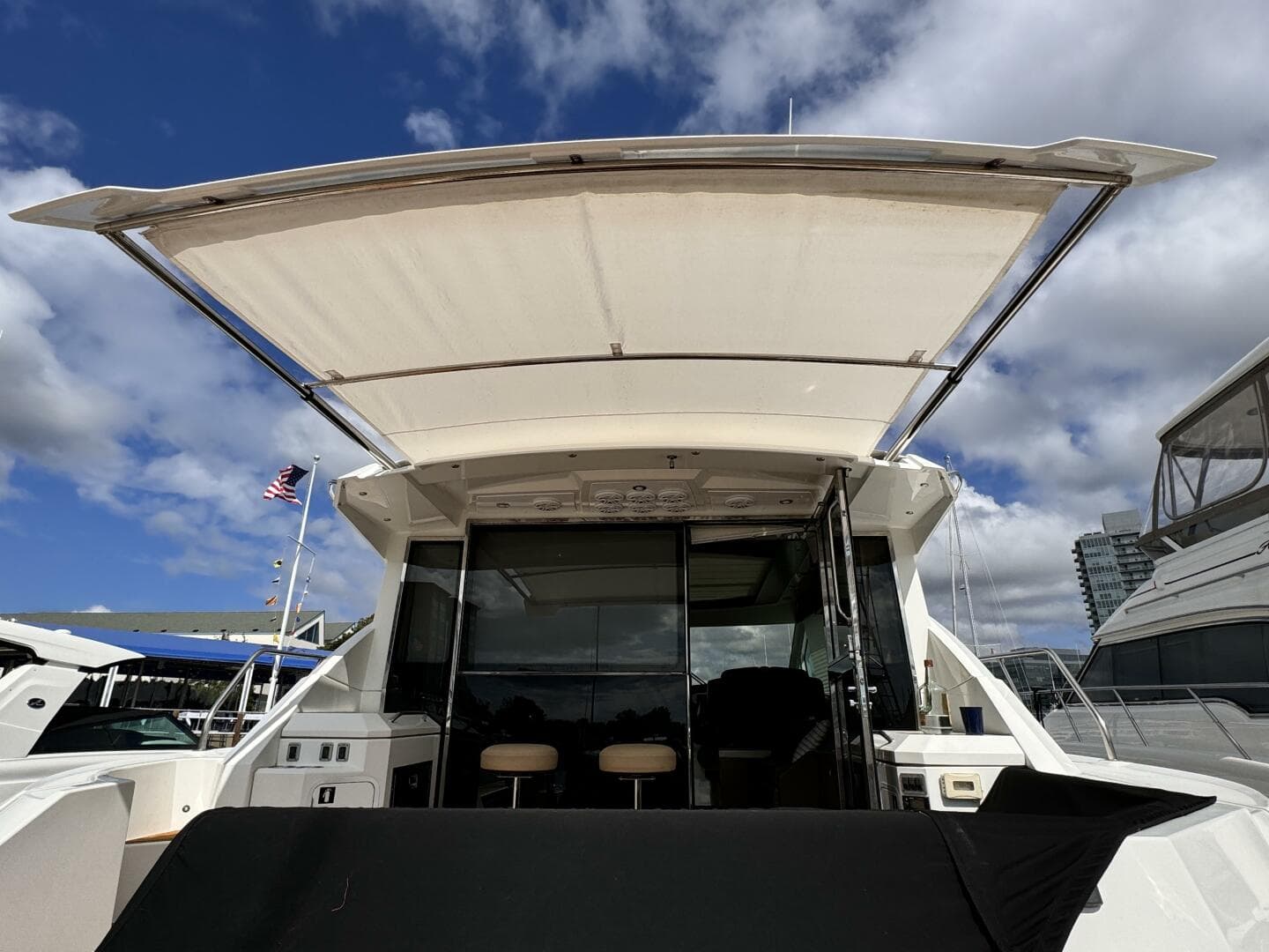 2014 Cruisers Yachts 45 Cantius