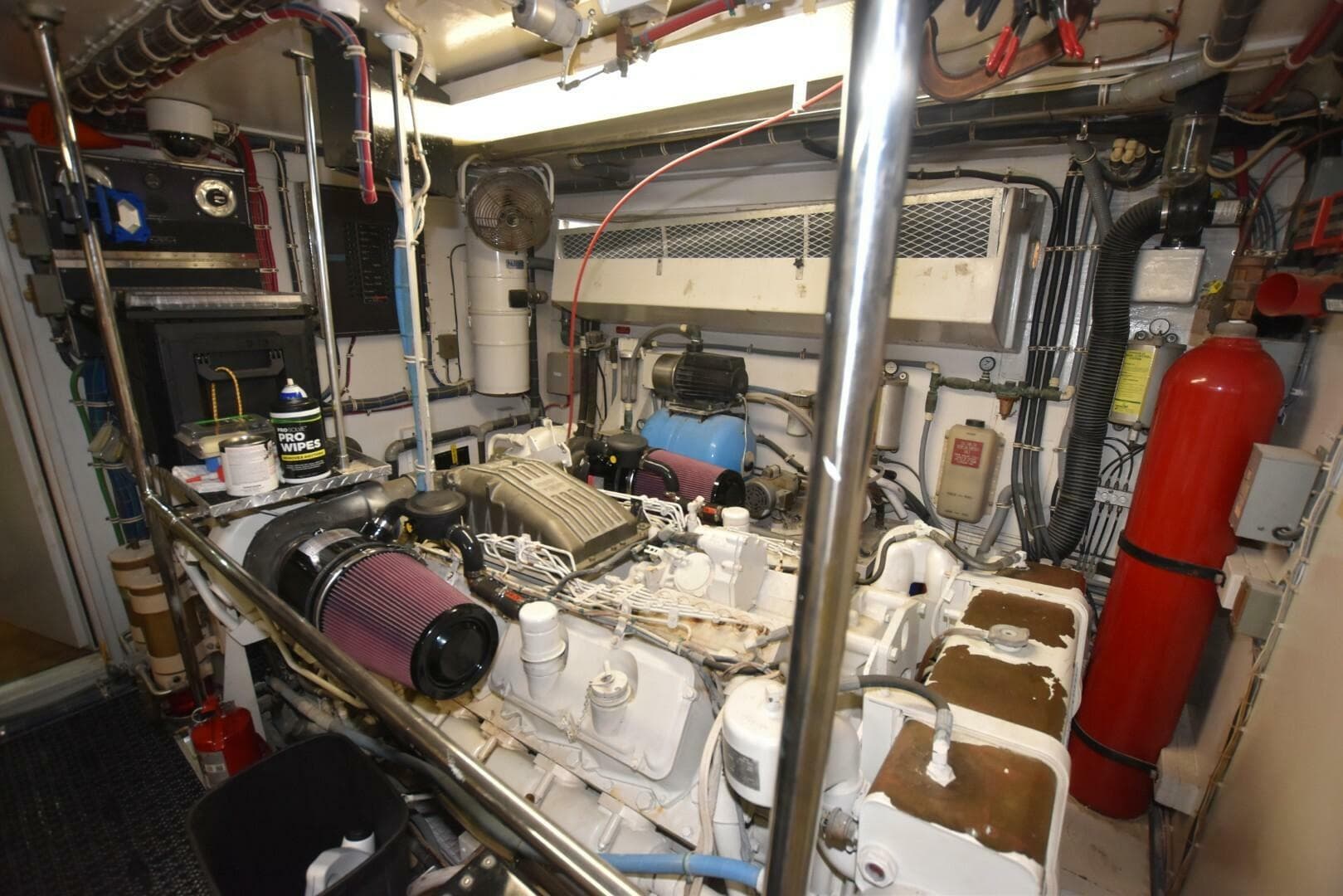 1998 Hatteras 74 Sportdeck