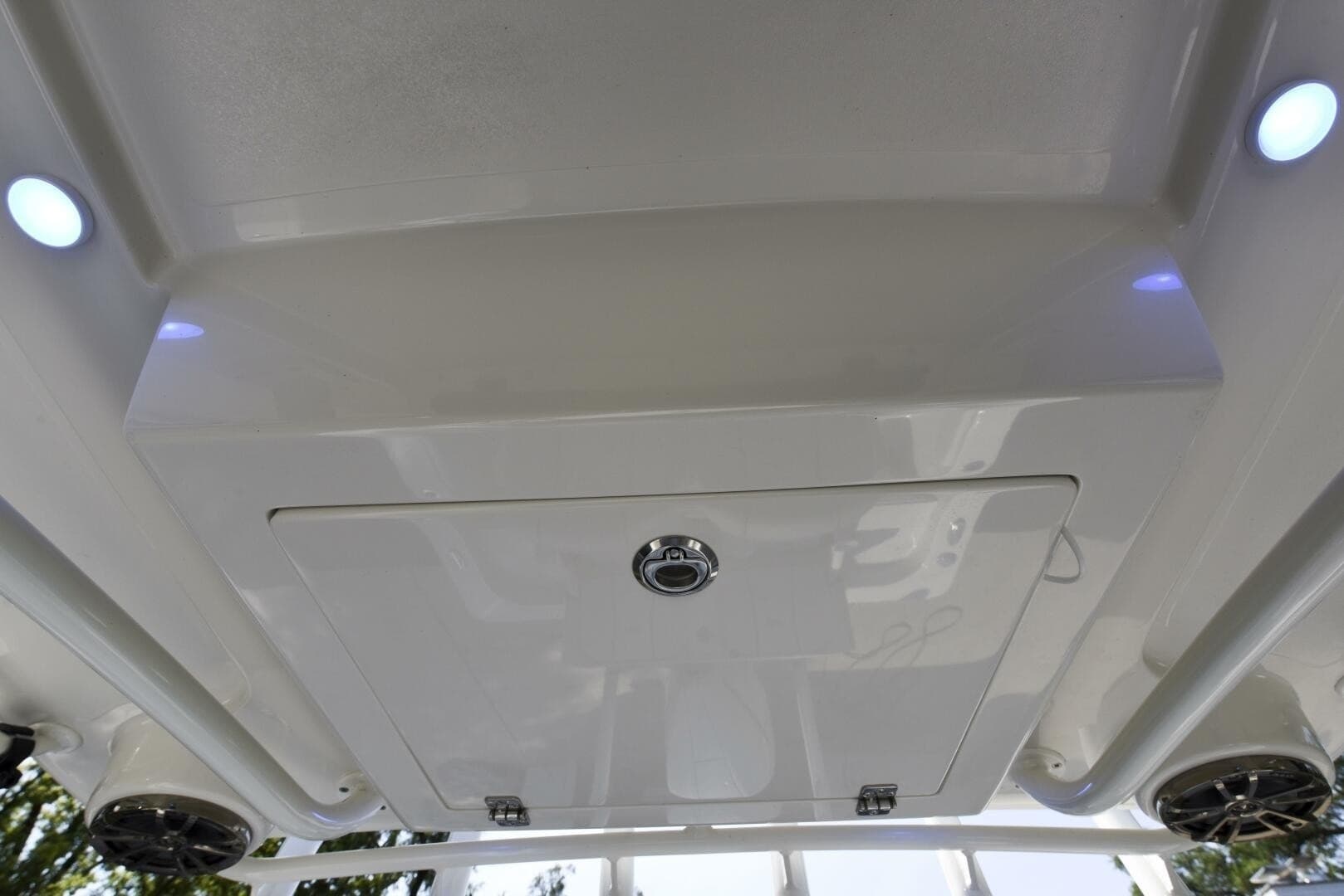 2022 Ranger 2360 Bay