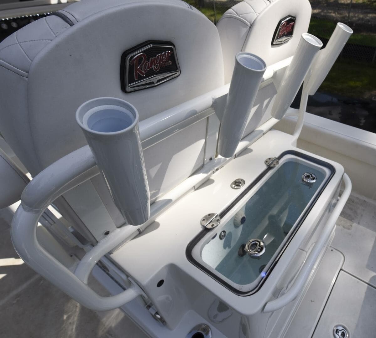 2022 Ranger 2360 Bay